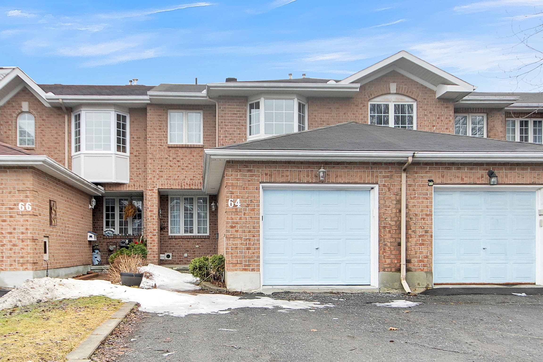 64 Daventry Crescent, Barrhaven, ON K2J 4M8