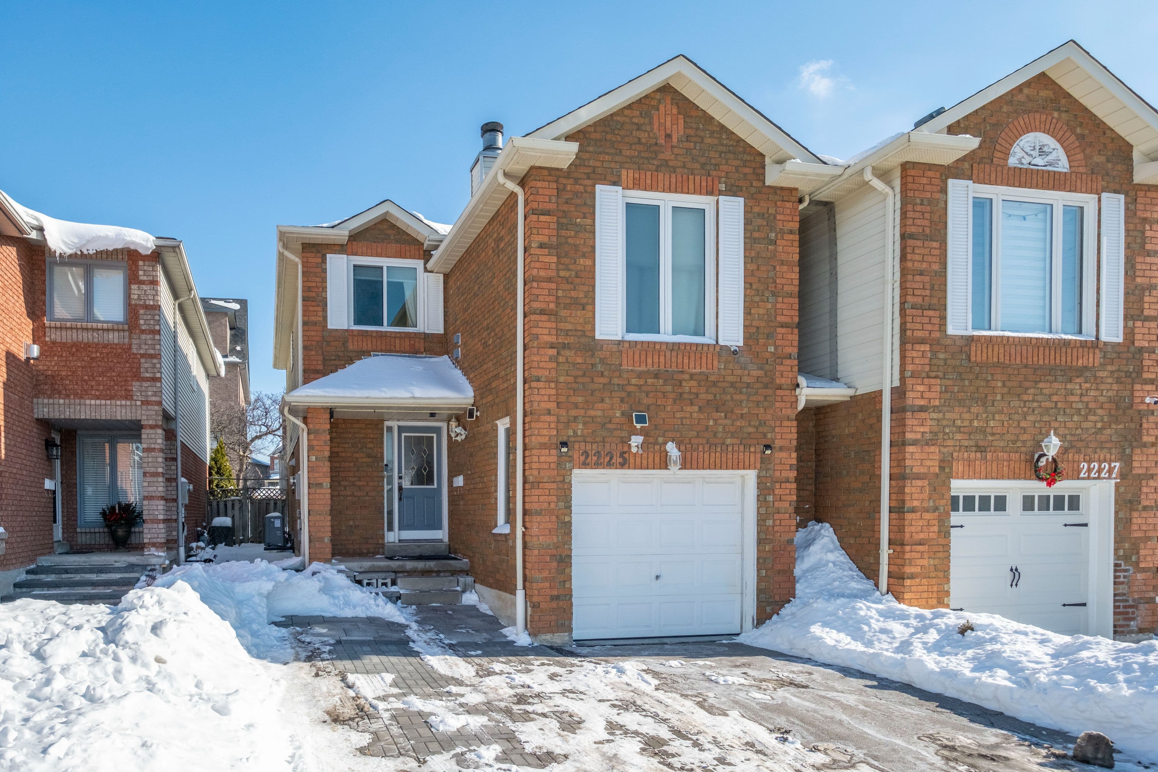 2225 Wildwood Crescent N, Pickering, ON L1X 2R6
