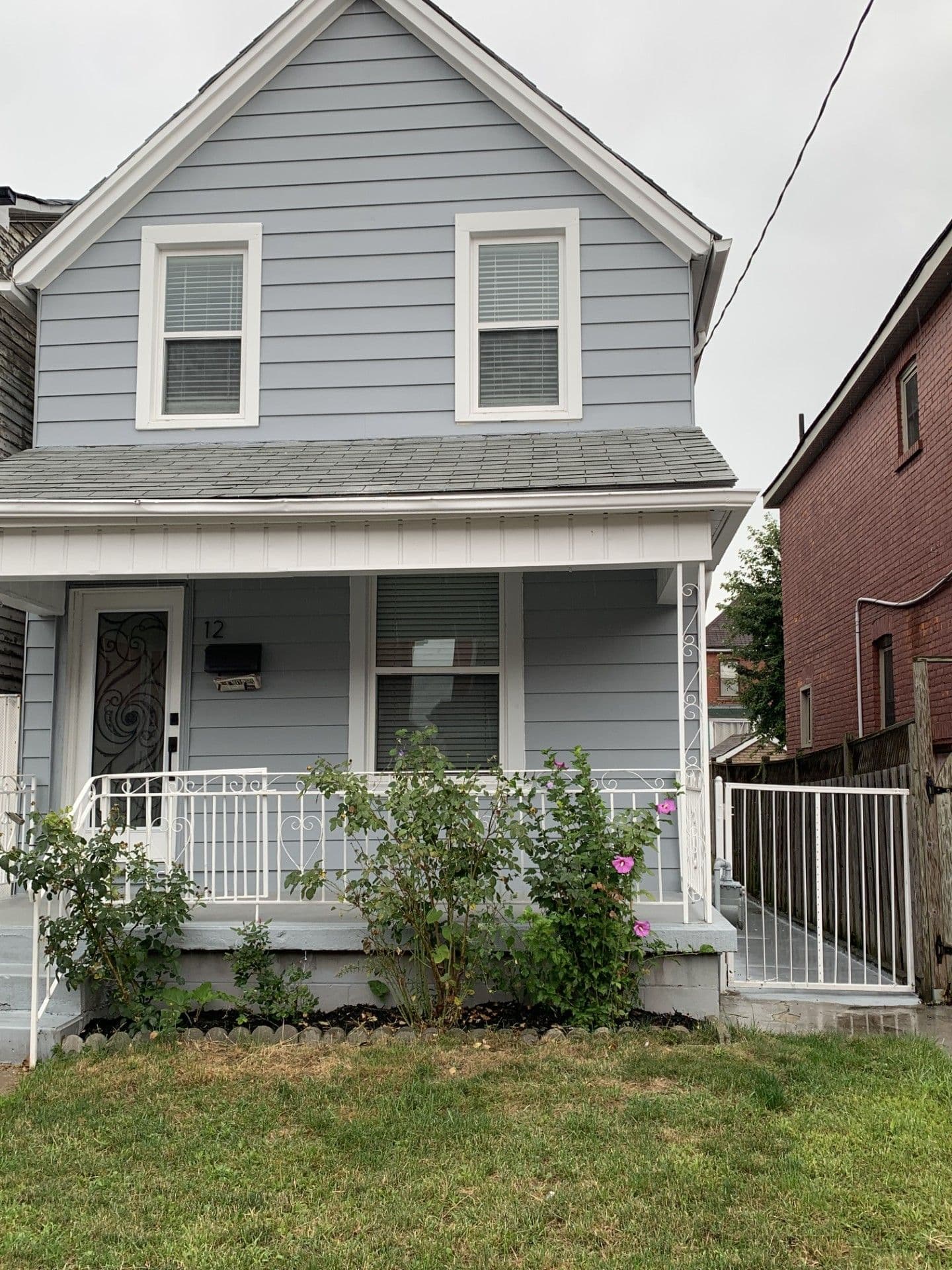 12 Kinrade Avenue, Hamilton, ON L8L 6L6