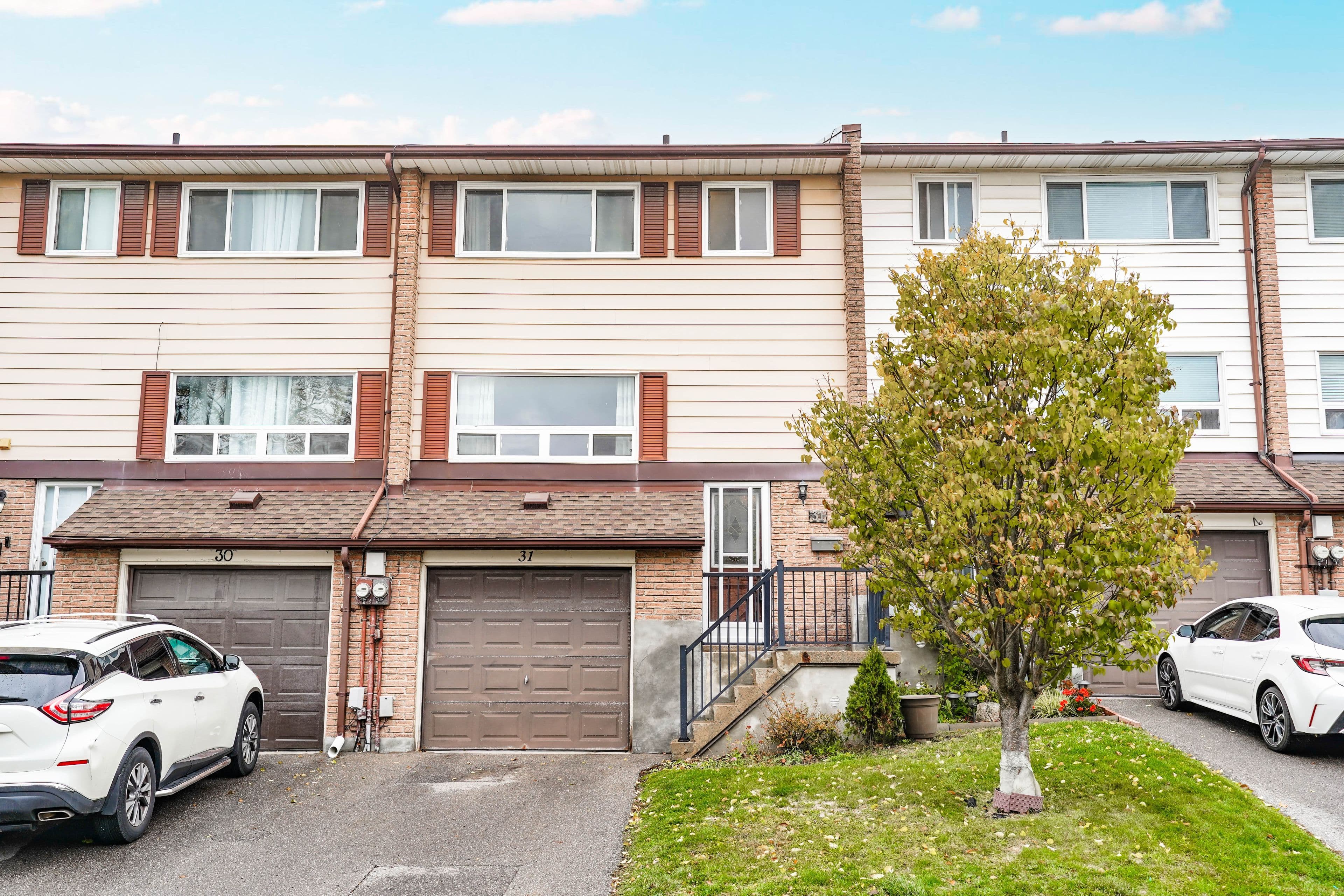 321 Blackthorn Street 31, Oshawa, ON L1K 1L3