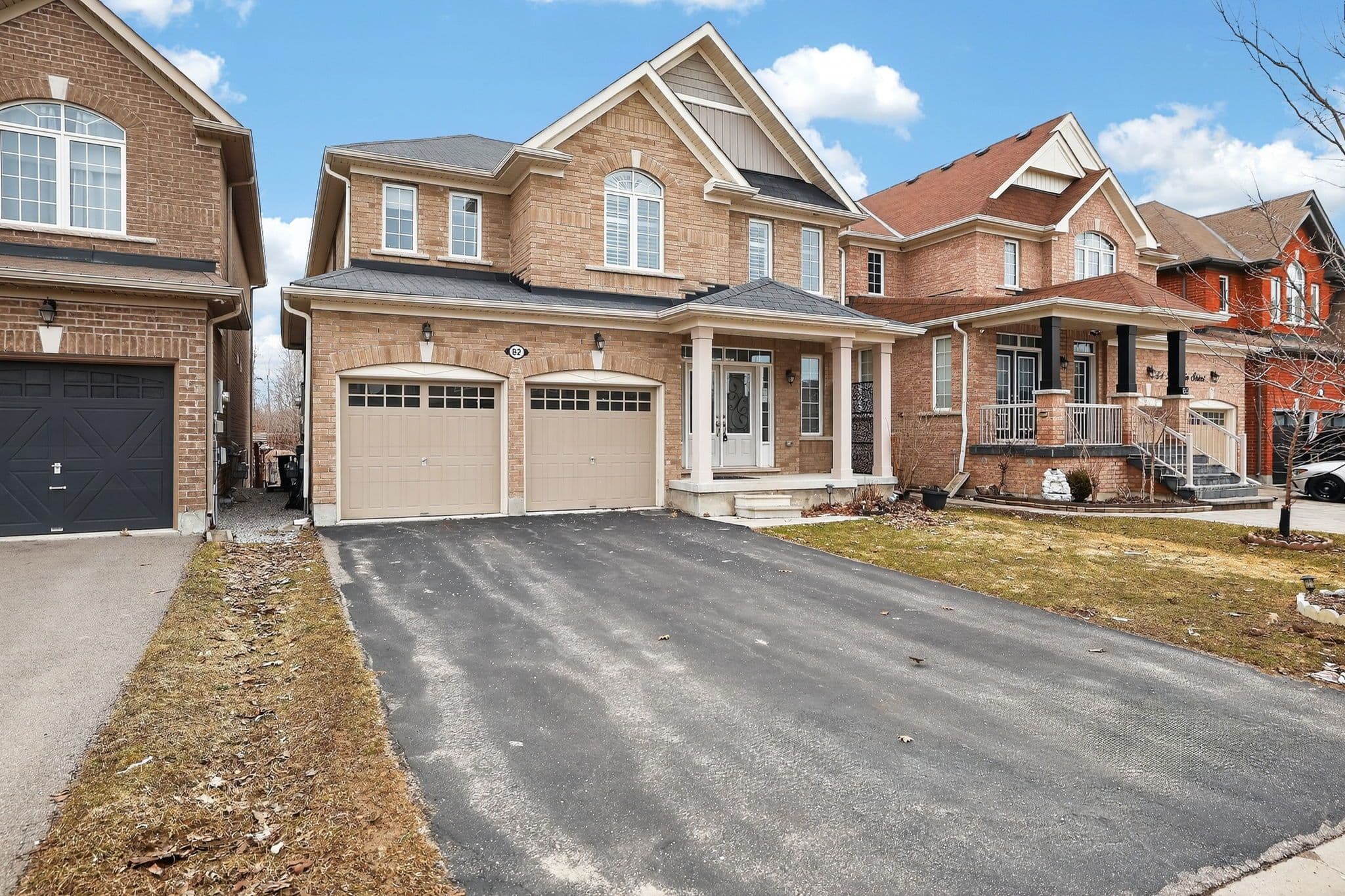 82 Lampkin Street, Georgina, ON L0E 1R0