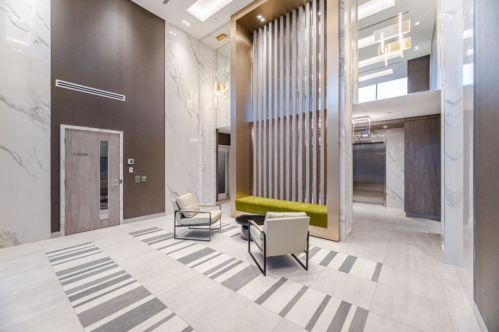 415 Main Street W 606, Hamilton, ON L8P 0C9