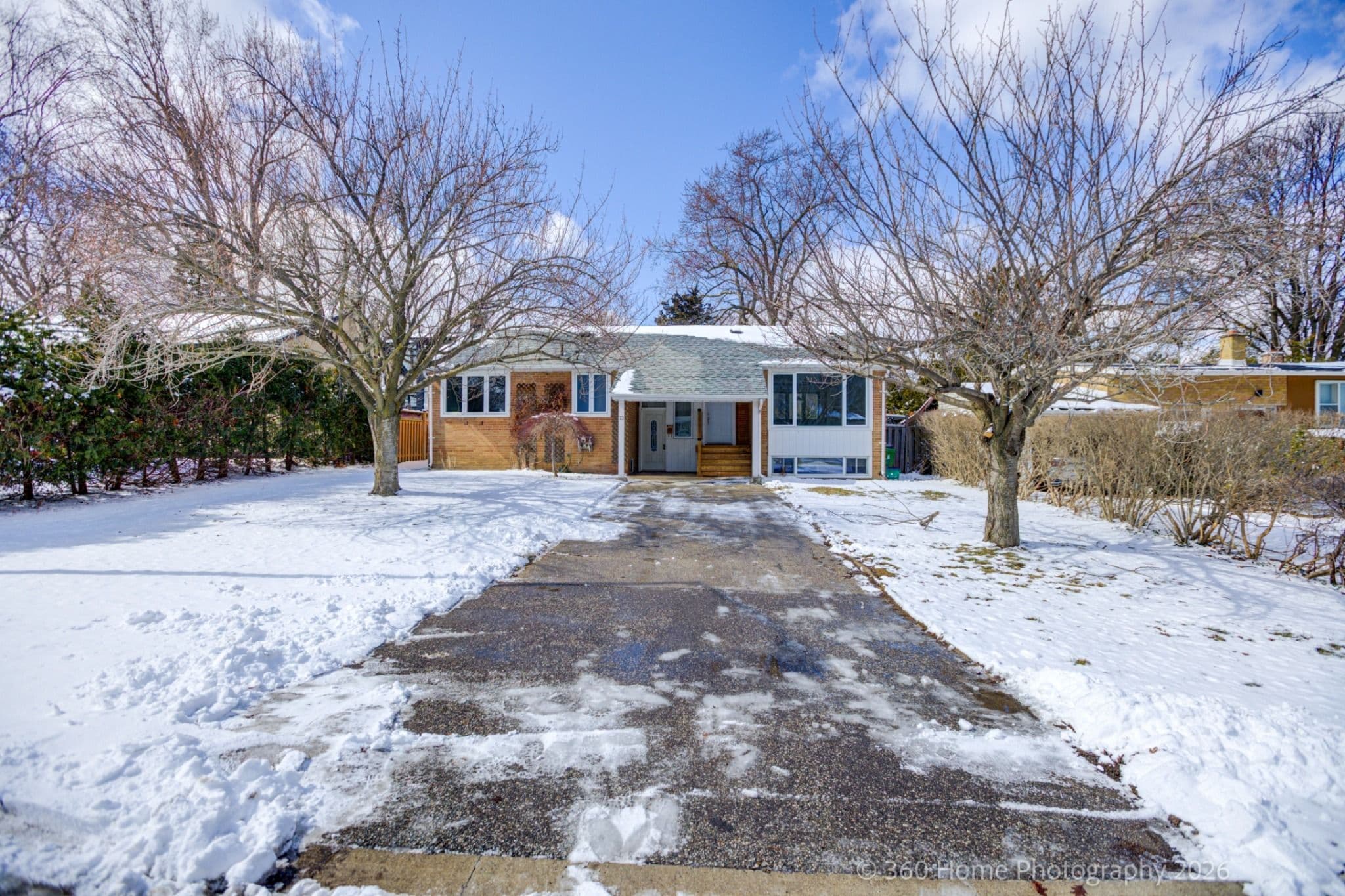 73 Berkinshaw Crescent, Toronto C13, ON M3B 2T1
