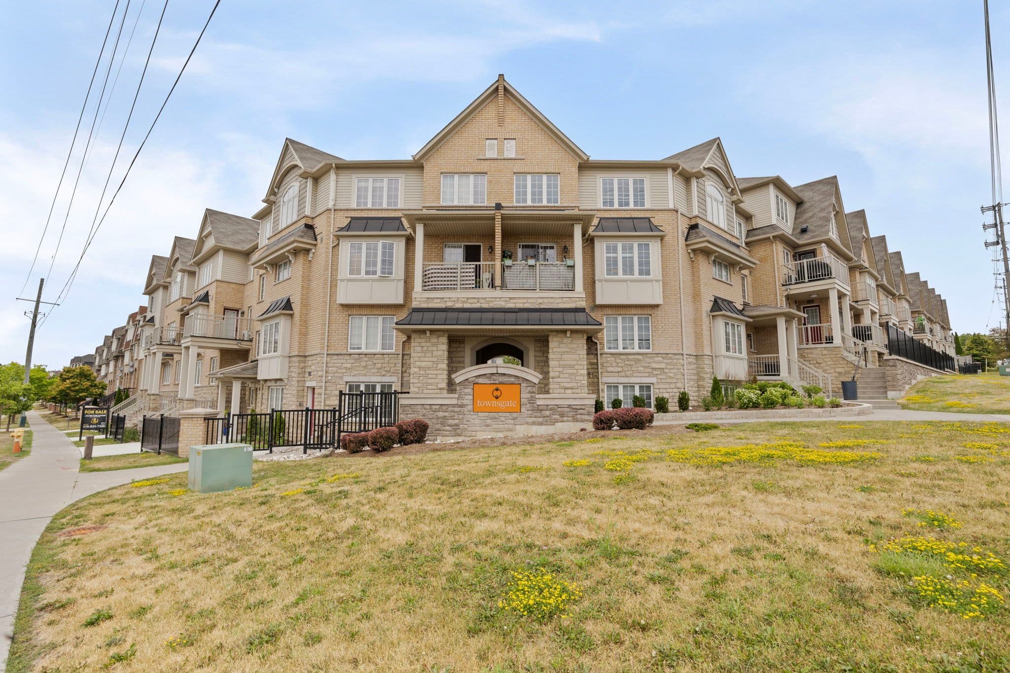 70 Abela Lane, Ajax, ON L1T 0M9