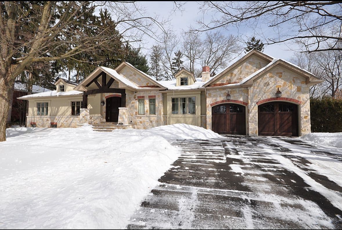 225 Forestwood Drive, Oakville, ON L6J 4E5