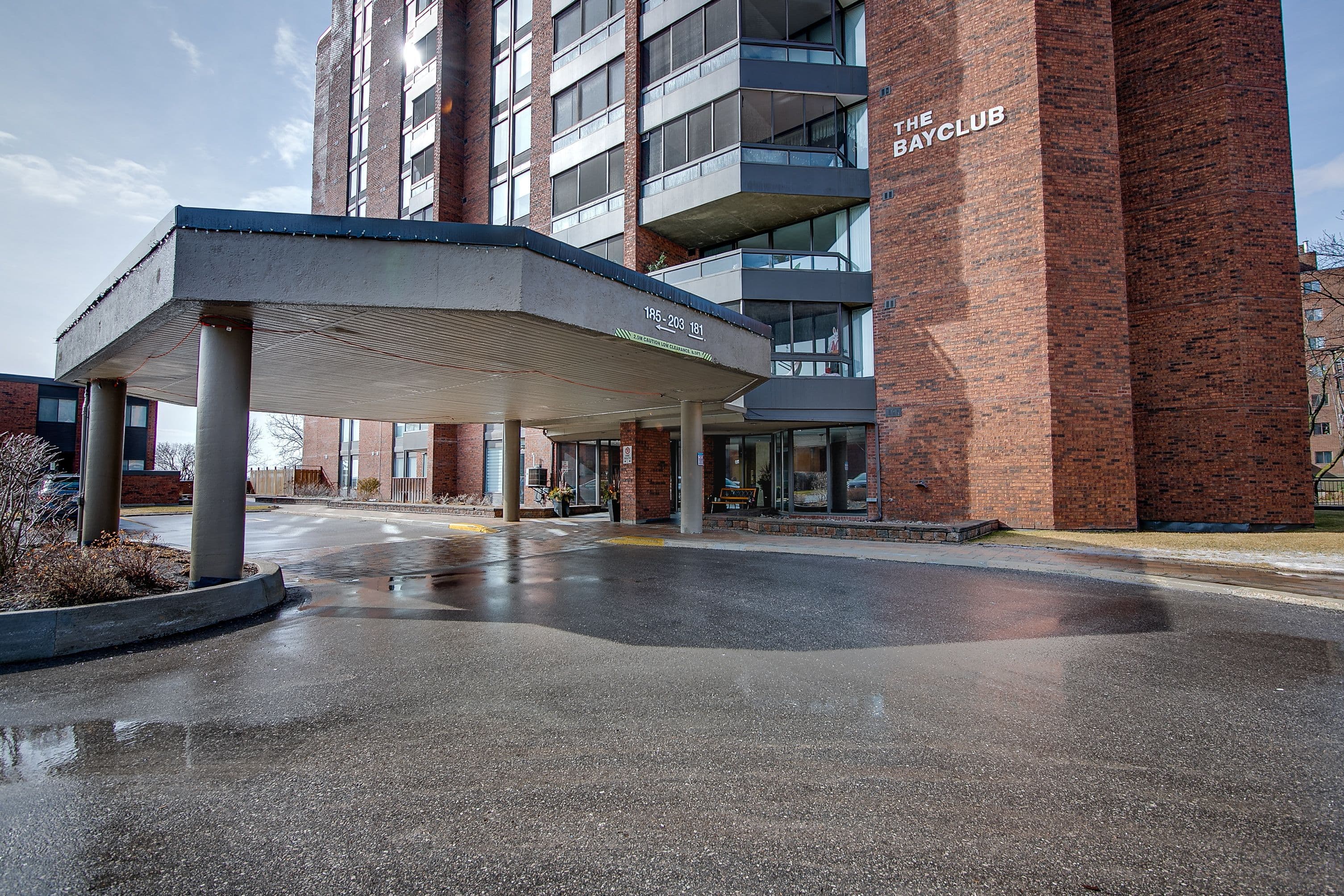 181 Collier Street 301, Barrie, ON L4M 5L6