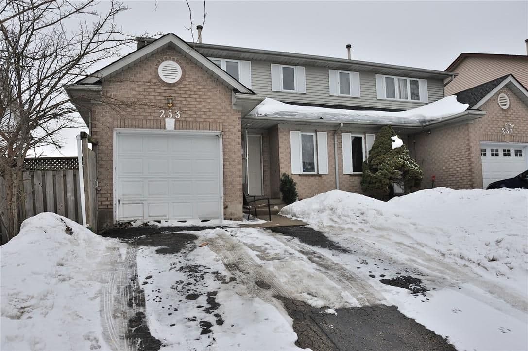233 Benesfort Crescent, Waterloo, ON N2N 3B5
