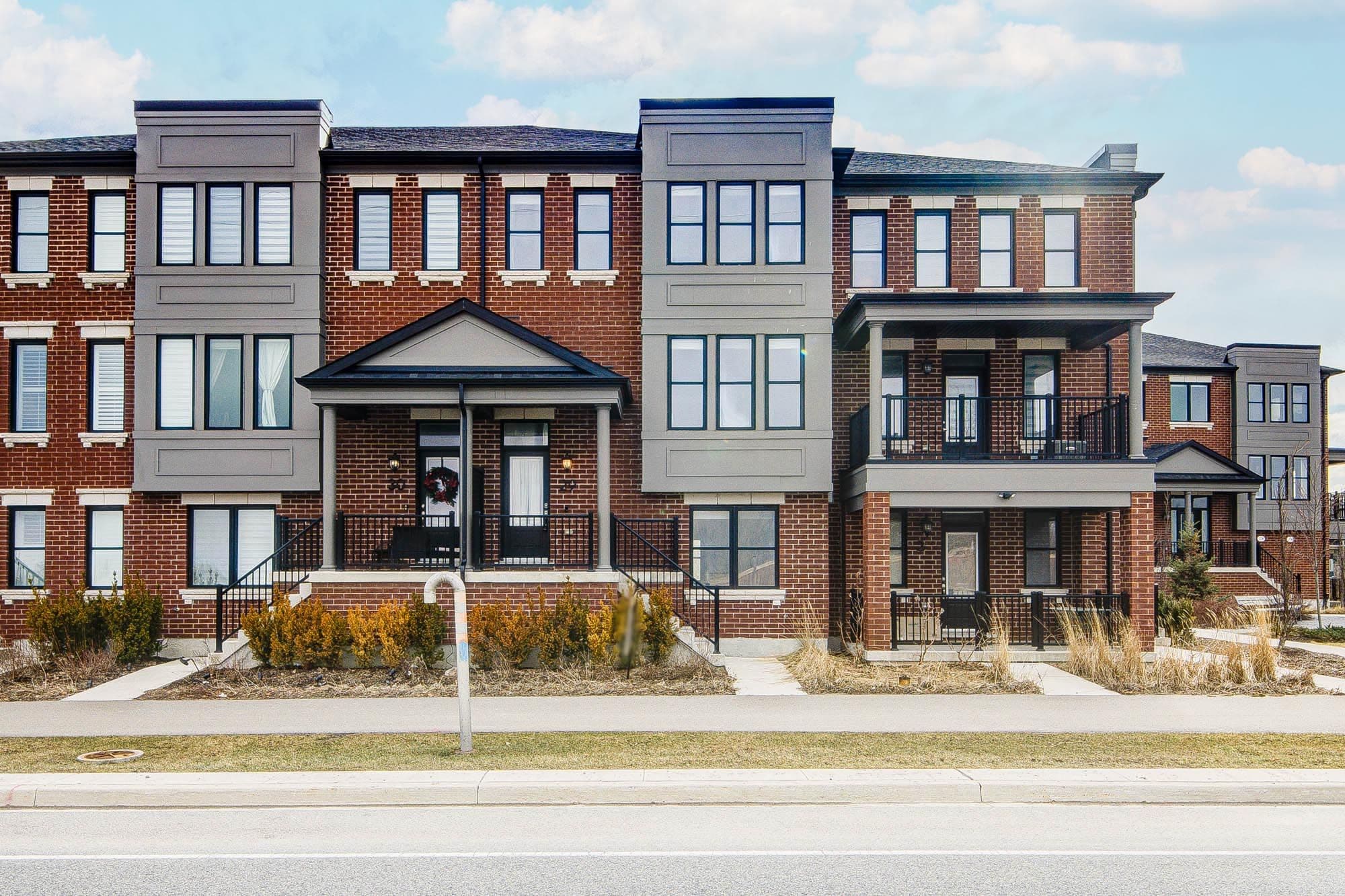 980 Logan Drive 29, Milton, ON L9E 1T1