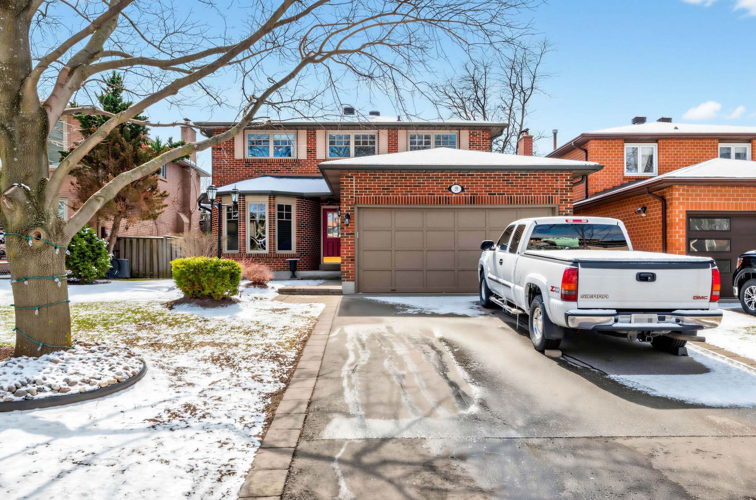 39 Freeman Road, Markham, ON L3P 4E9