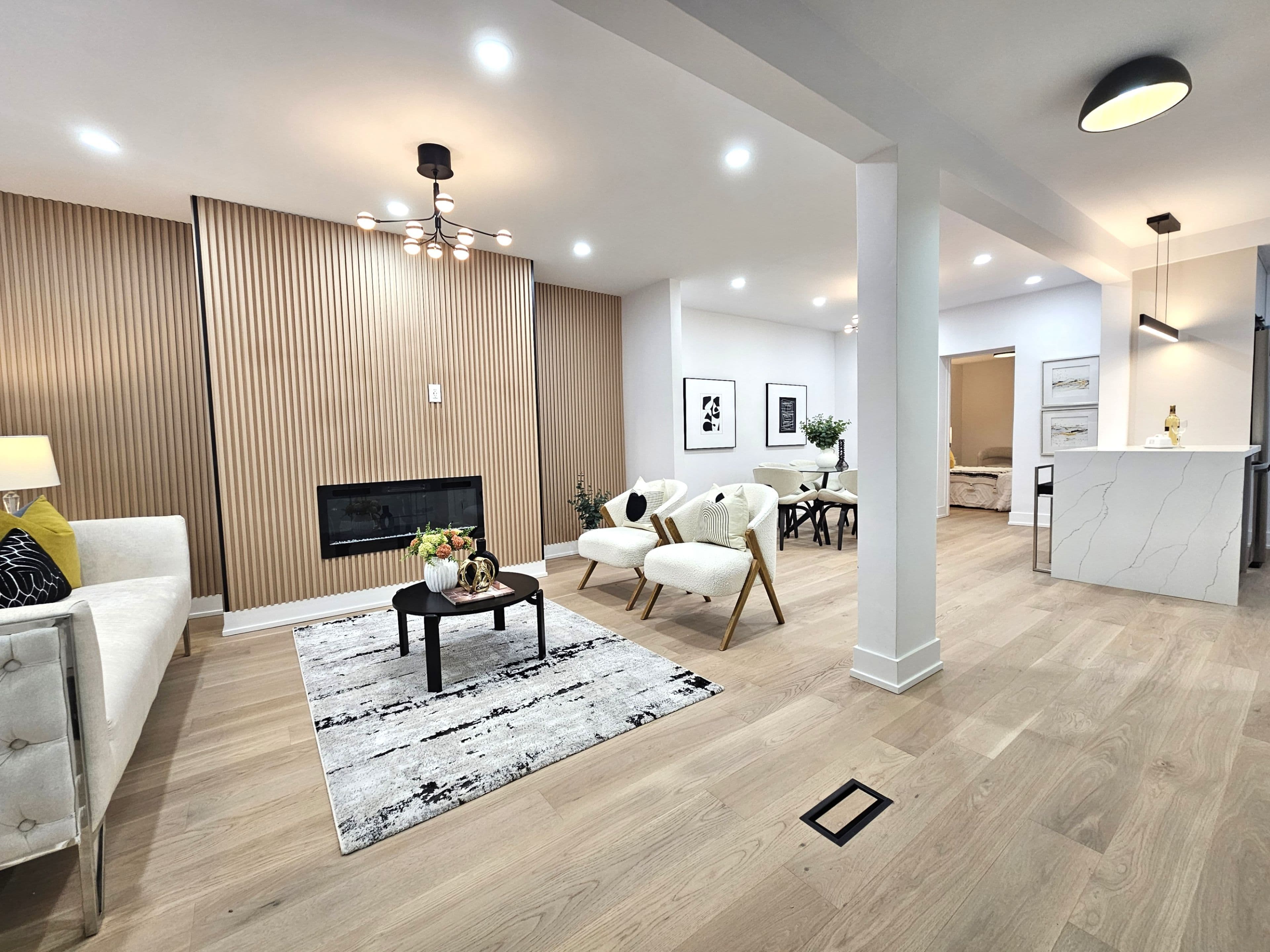 113 Humbercrest Boulevard, Toronto W02, ON M6S 4L4