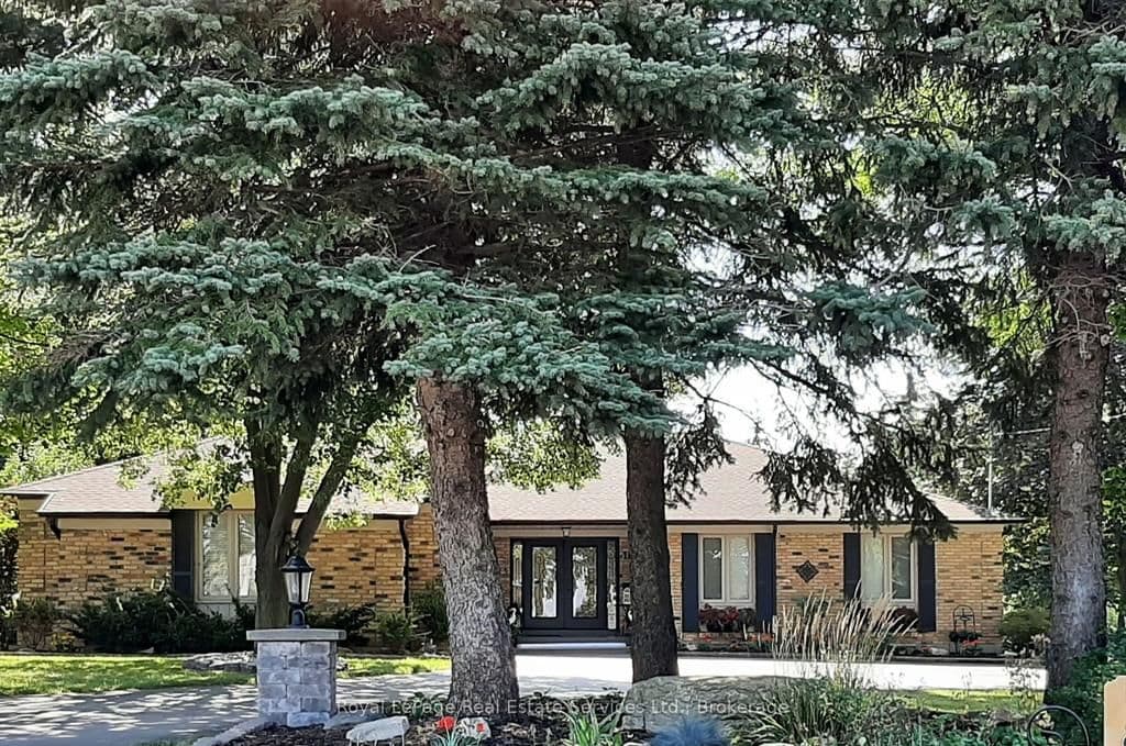 184 Dundas Street E, Hamilton, ON L8N 2Z7