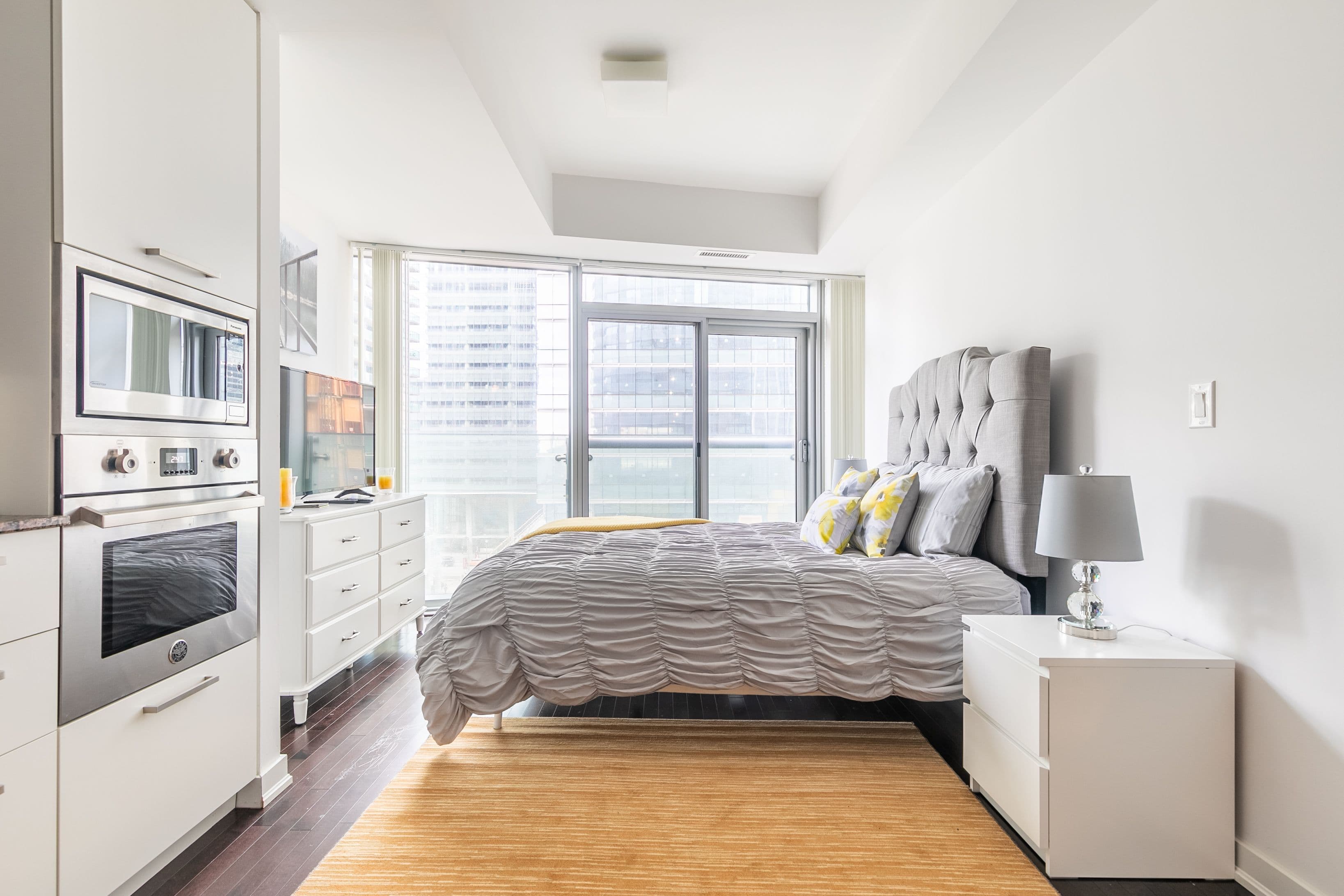 12 York Street 508, Toronto C01, ON M5J 2Z2