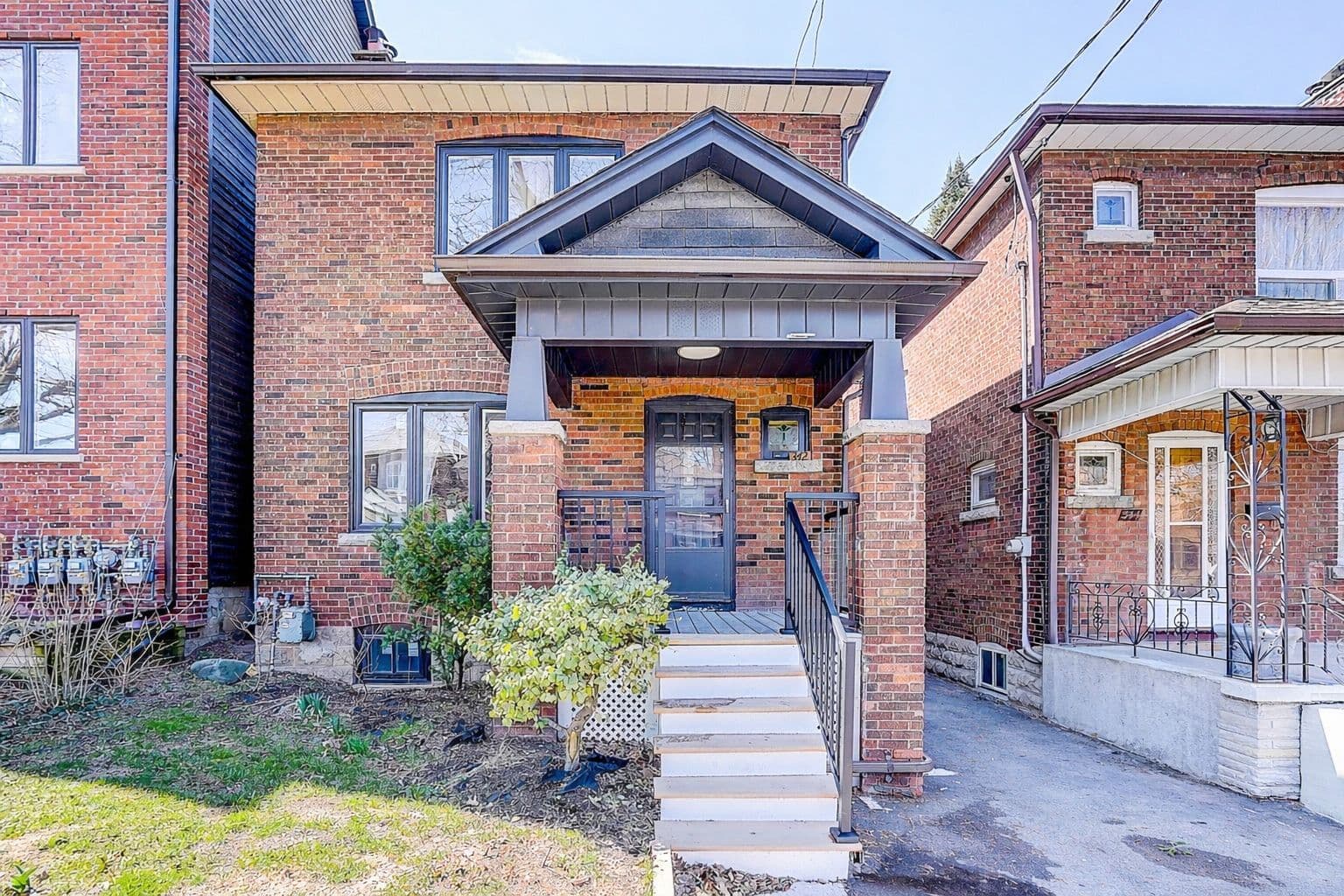 342 Glenholme Avenue, Toronto C03, ON M6E 3E5