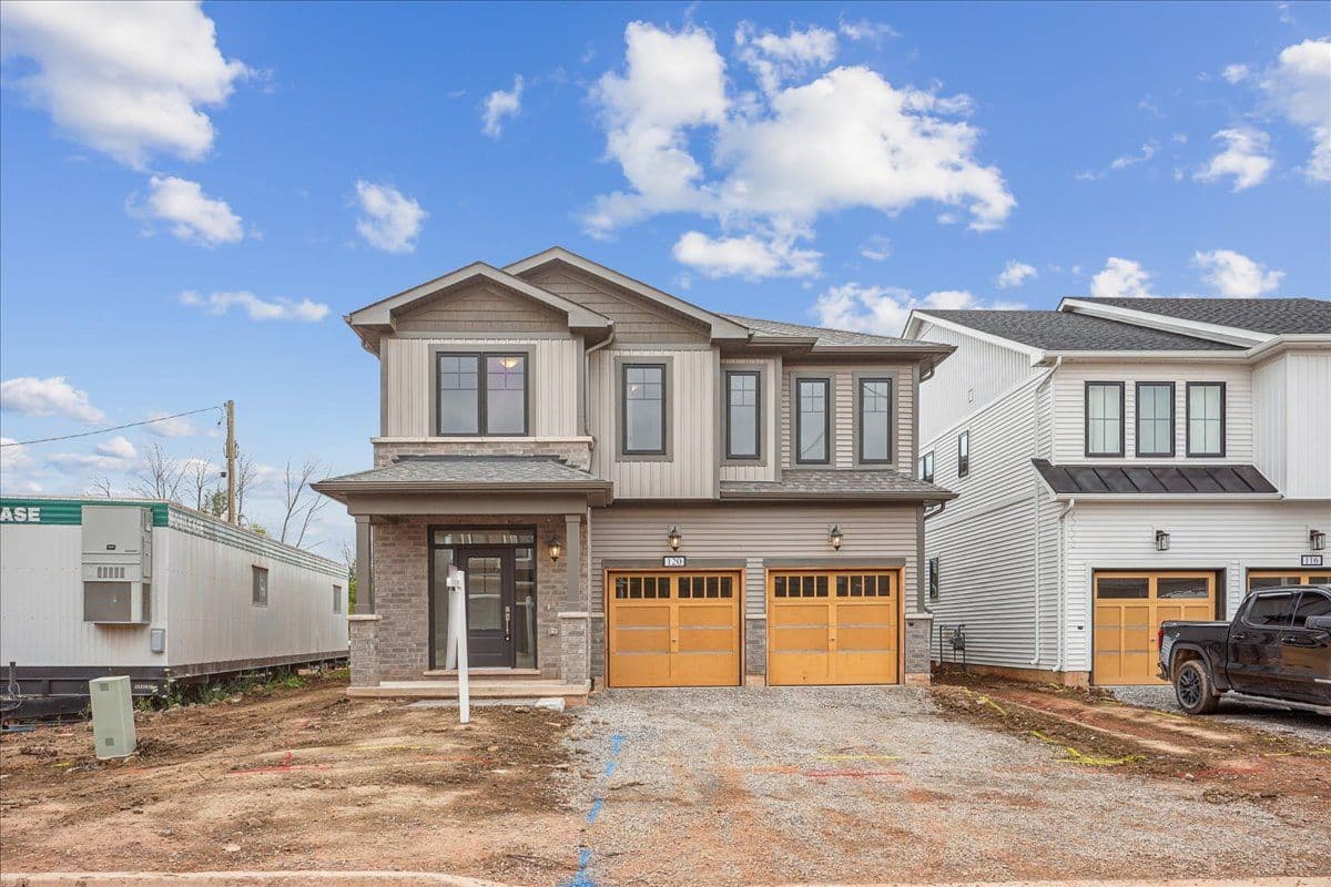 120 Starfire Crescent, Hamilton, ON L8E 5G9