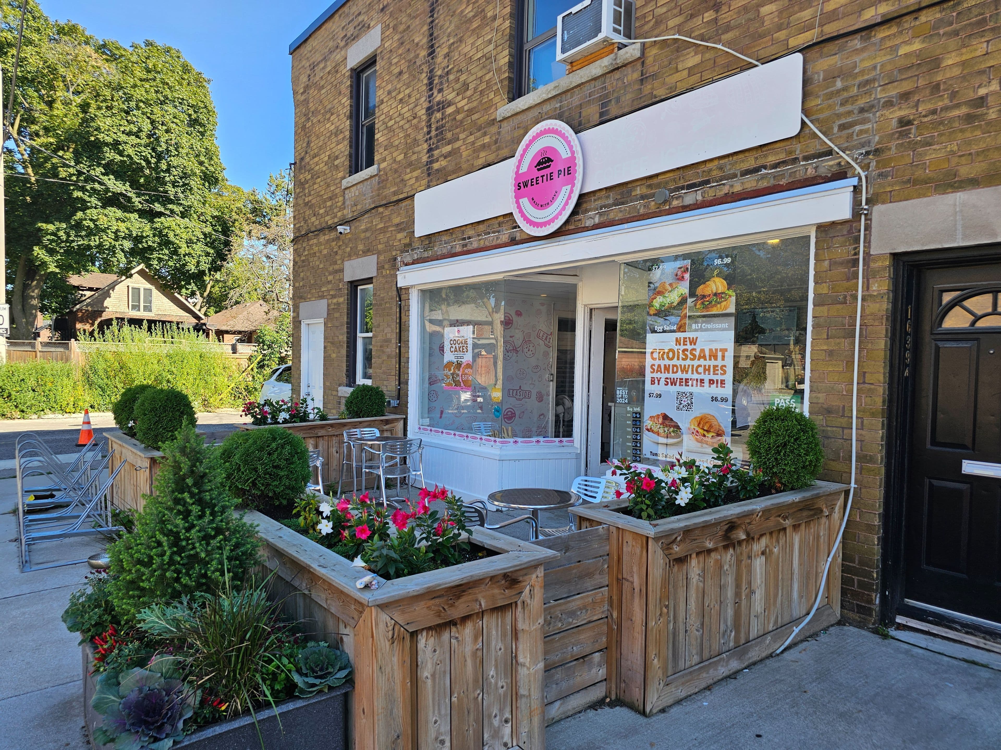 1639 Bayview Avenue, Toronto C11, ON M4G 3B5