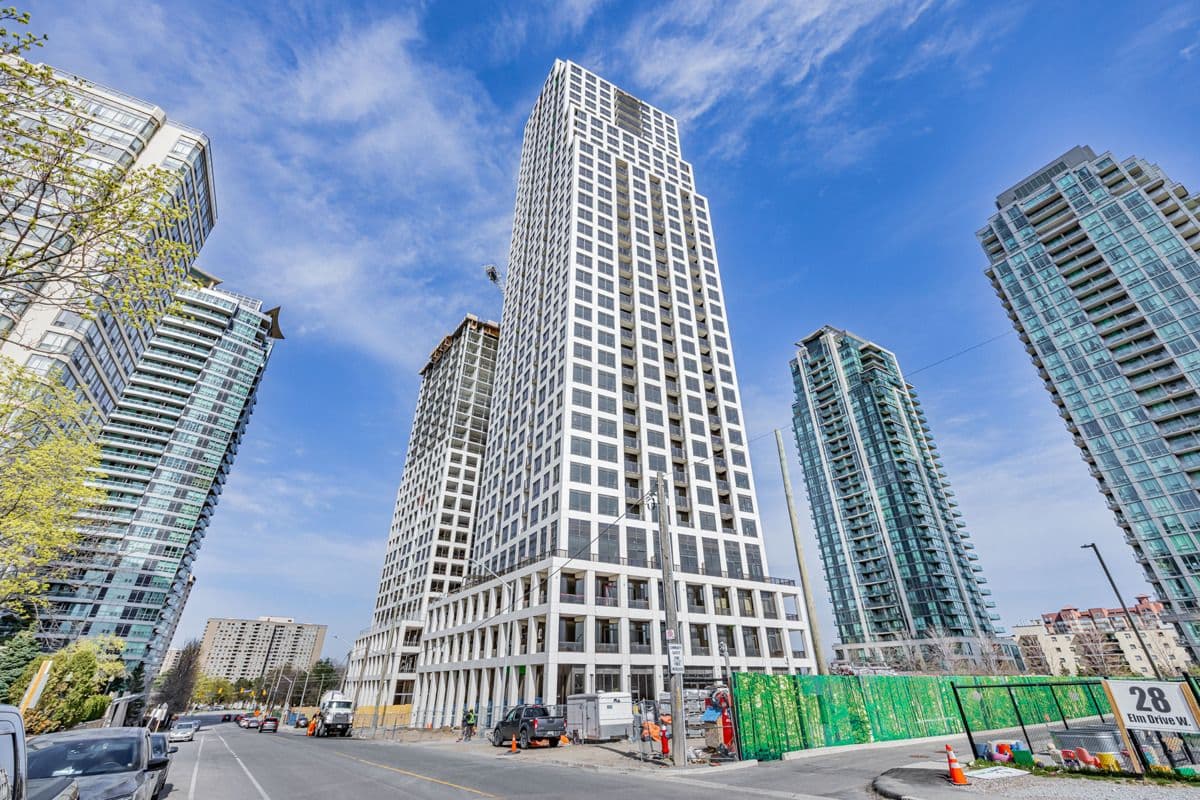 36 Elm Drive W 708, Mississauga, ON L5B 1L9