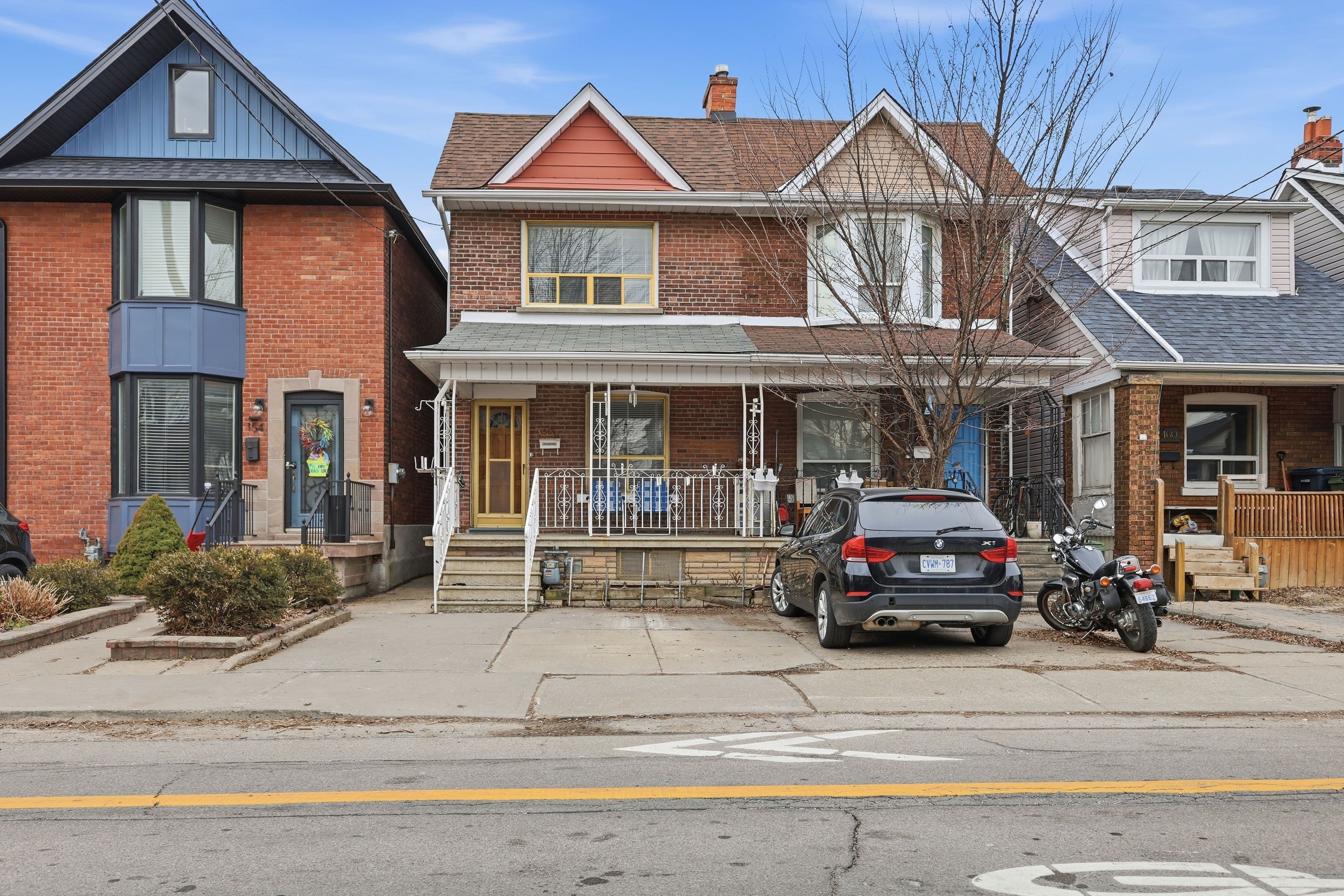 156 Silverthorn Avenue, Toronto W03, ON M6N 3K3