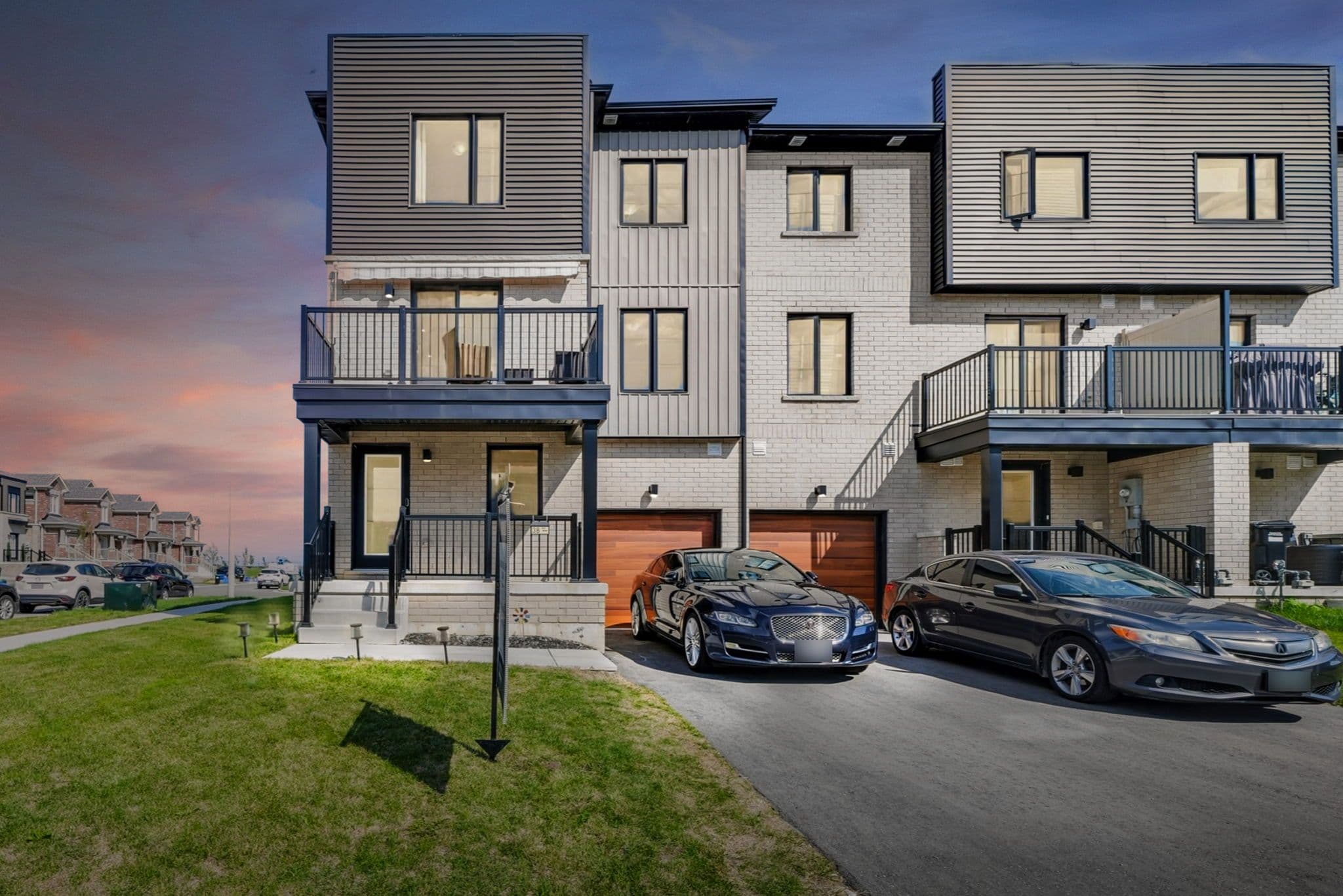 38 Silo Mews, Barrie, ON L9J 0V3