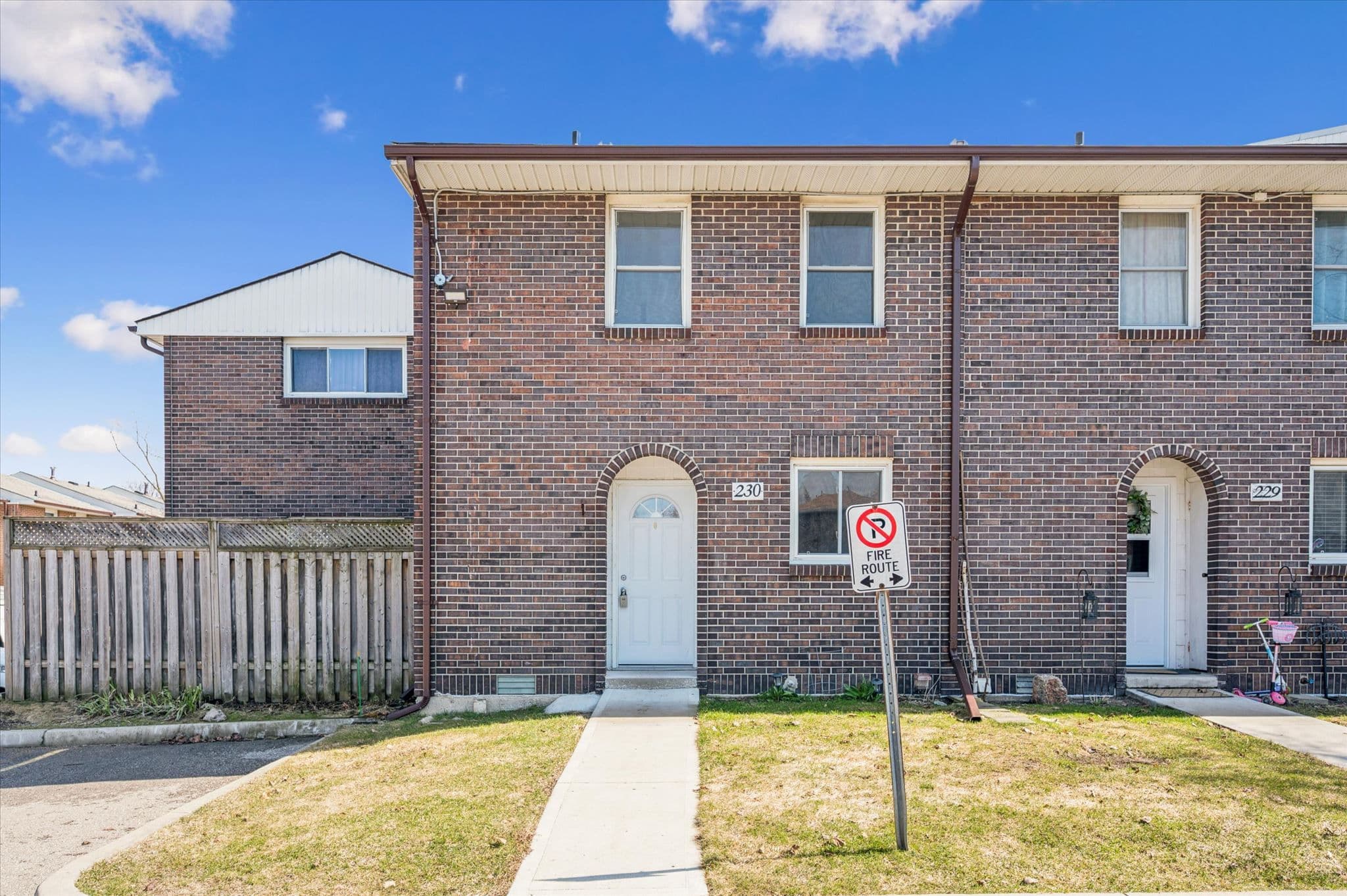 31 Greengate Road 230, Guelph, ON N1H 6R3