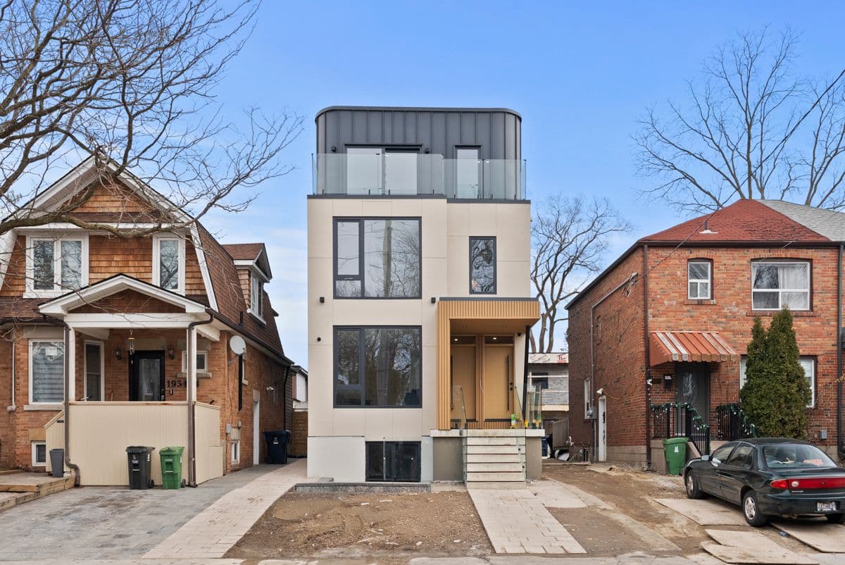 191 Gledhill Avenue 1, Toronto E03, ON M4C 5K9