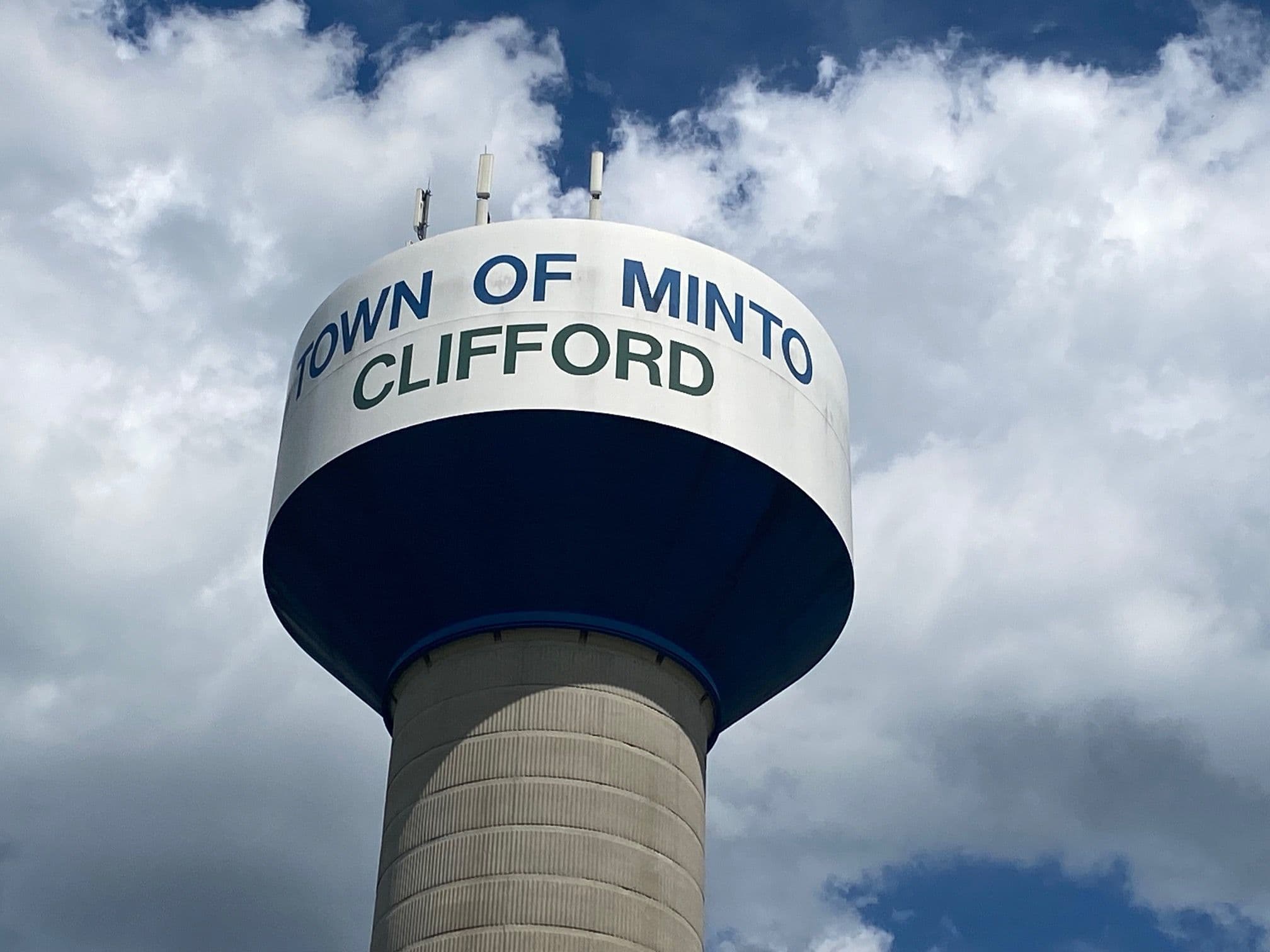 33 Nelson Street W, Minto, ON N0G 1M0