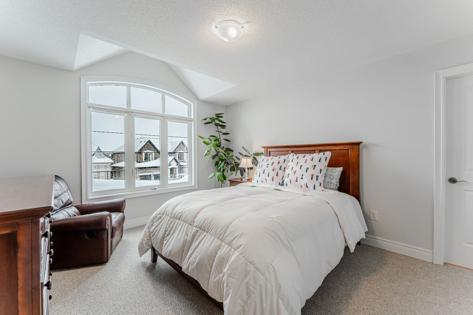 1312 Butler Street, Innisfil, ON L9S 0L4