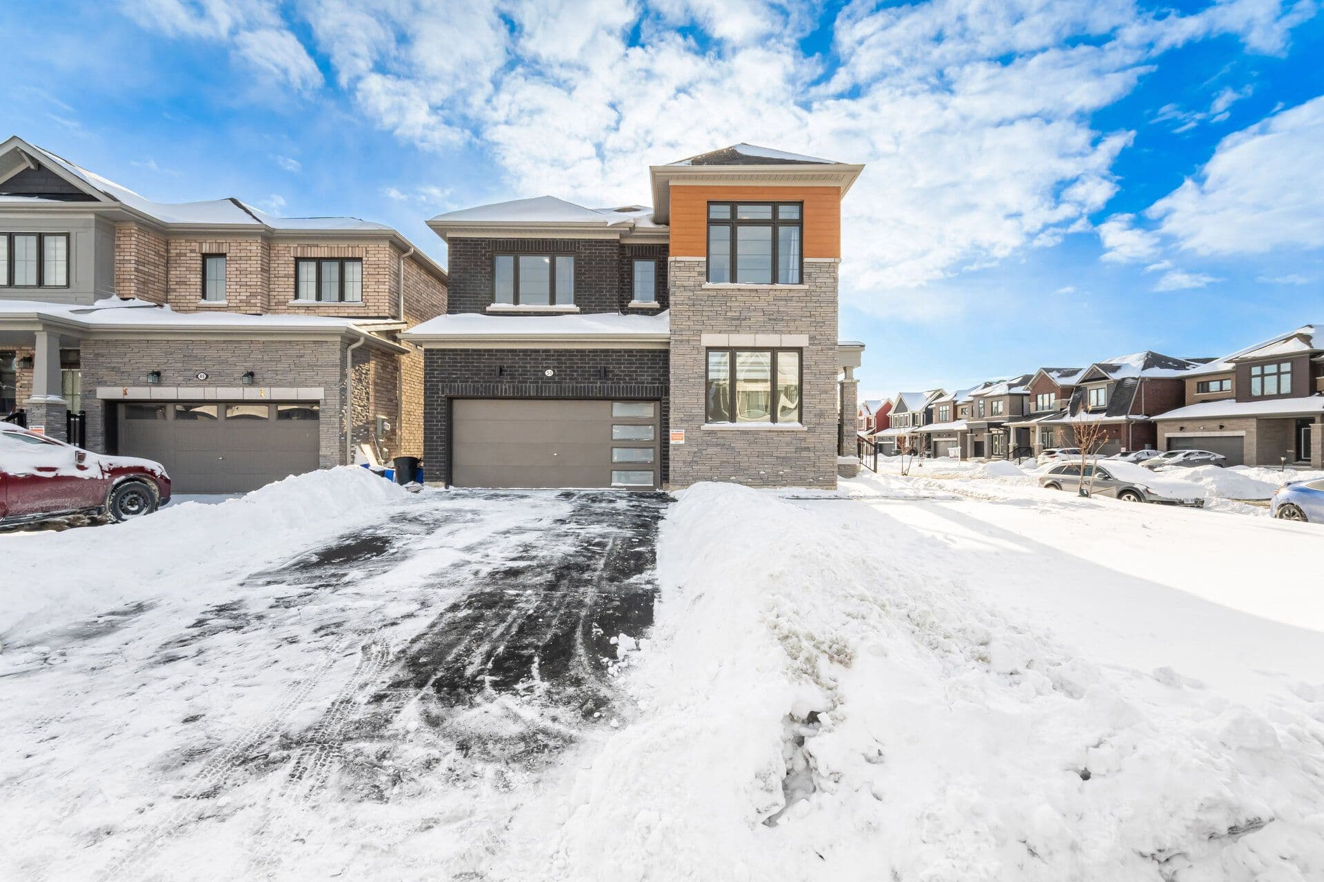 51 Hawick Crescent, Haldimand, ON N3W 0G5