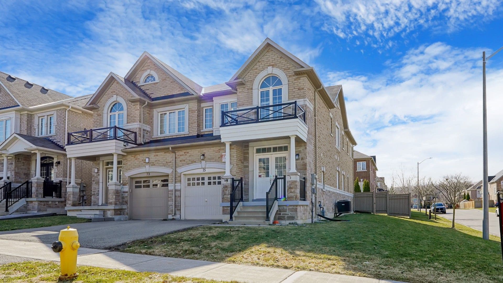 75 Lauderdale Drive, Vaughan, ON L6A 4G7