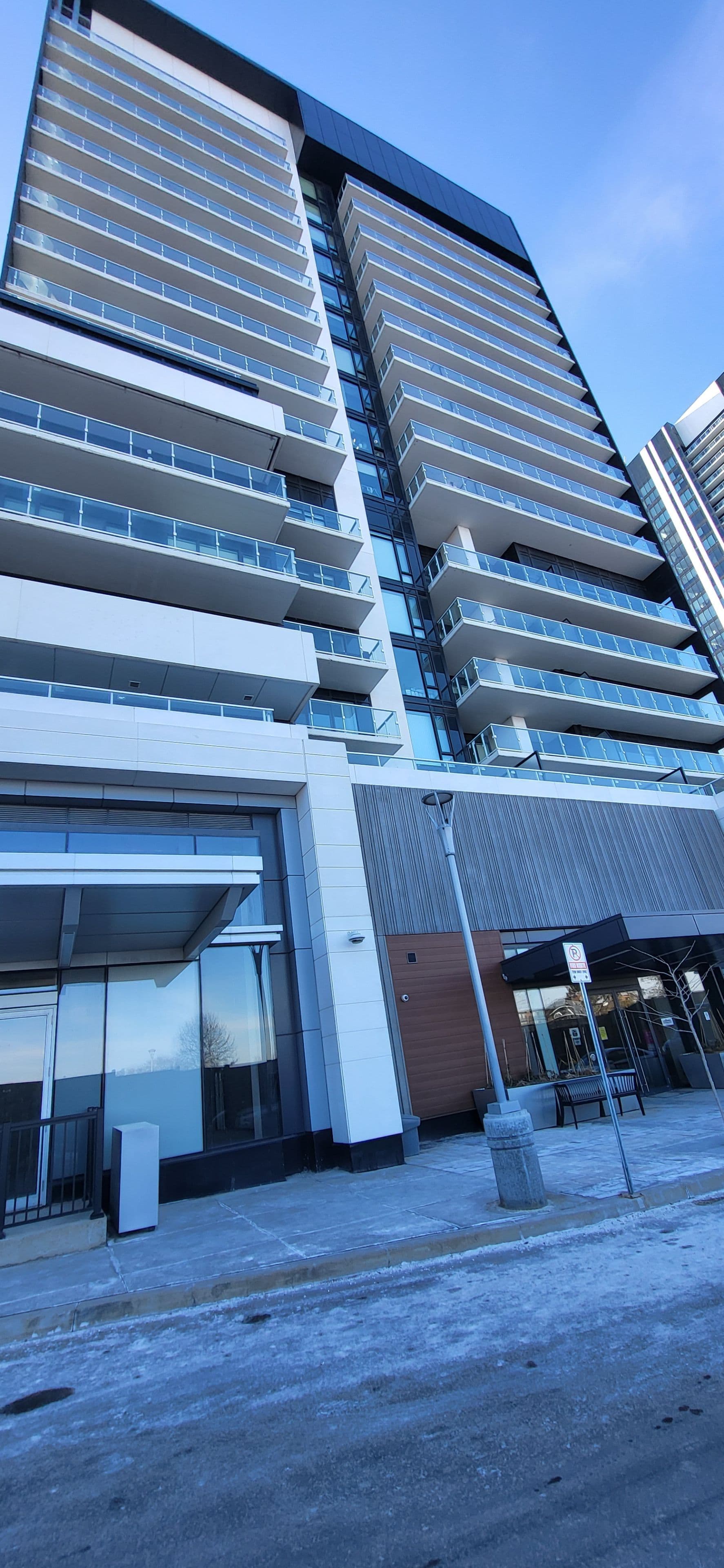 20 O'neill Road 424, Toronto C13, ON M3C 0R2