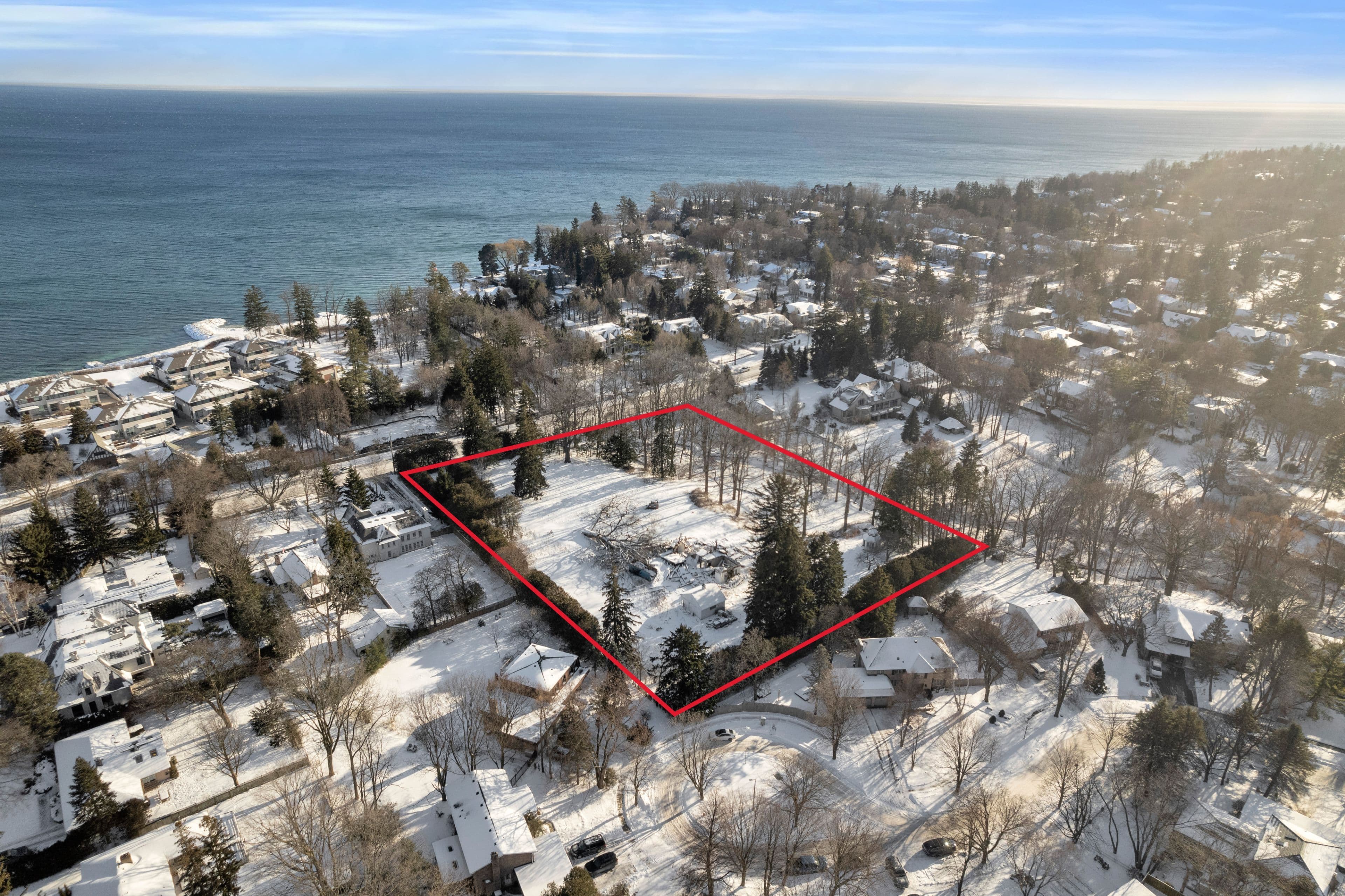 1475 Lakeshore Road E, Oakville, ON L6J 1L9