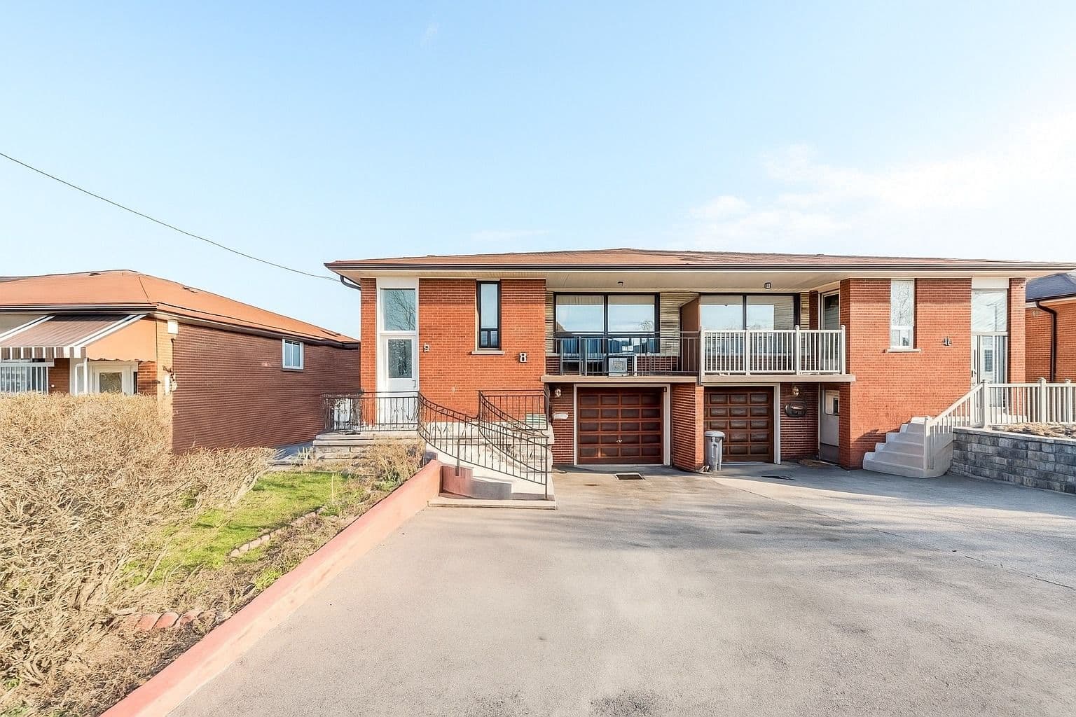 9 Songwood Drive, Toronto W05, ON M9M 1X4