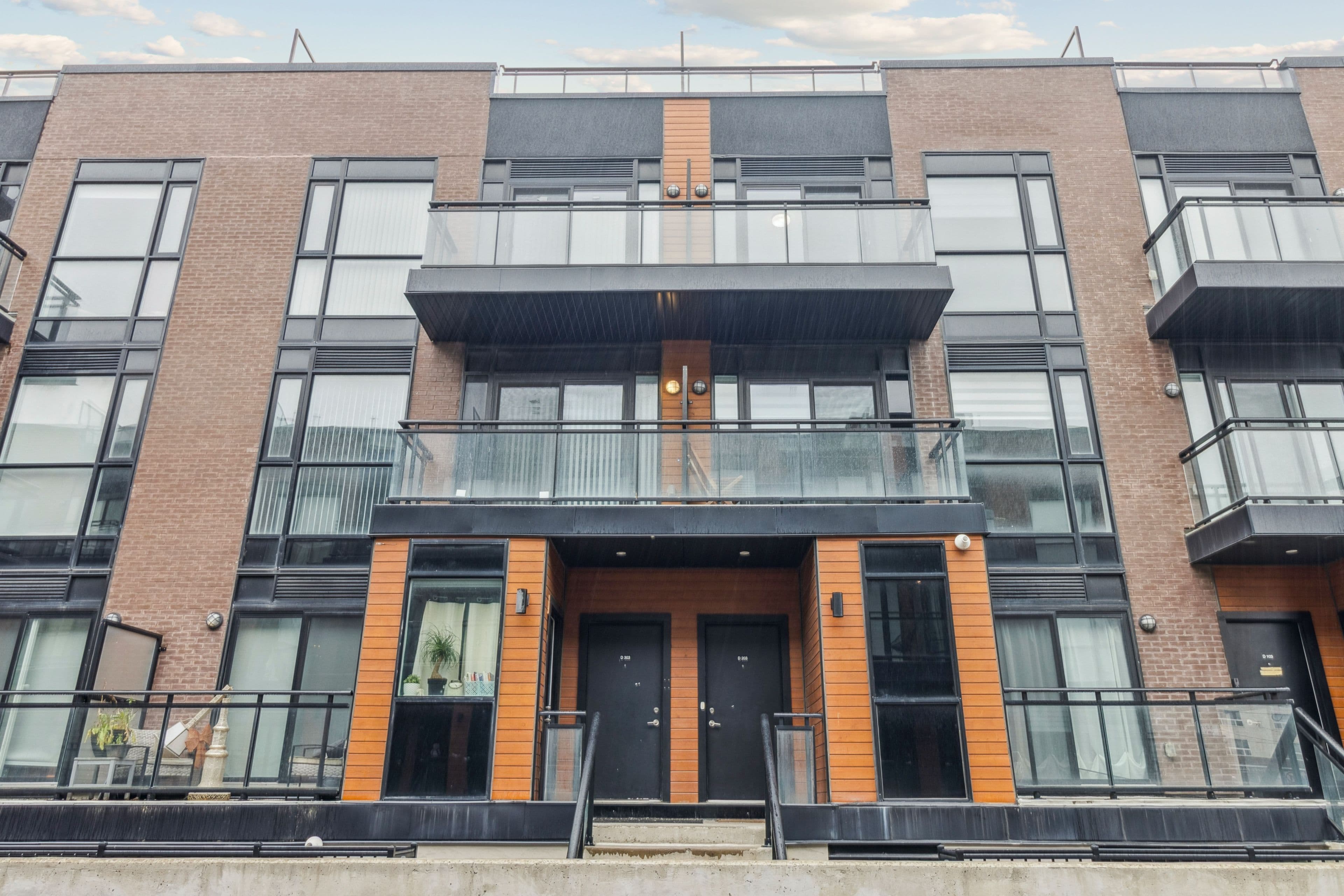 5289 Highway 7 N/A D203, Vaughan, ON L4L 0J1, Vaughan