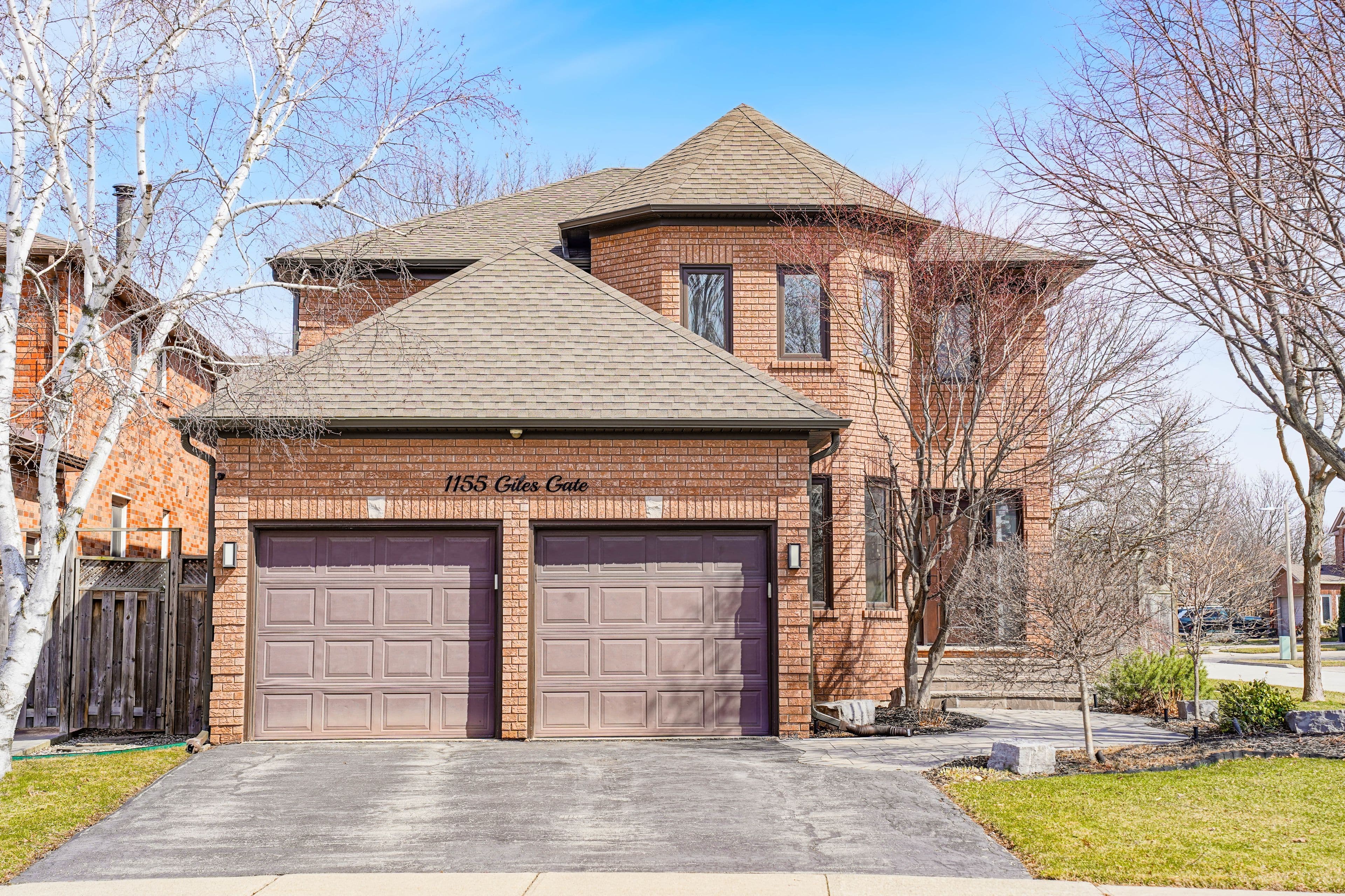 1155 Giles Gate, Oakville, ON L6M 2S3