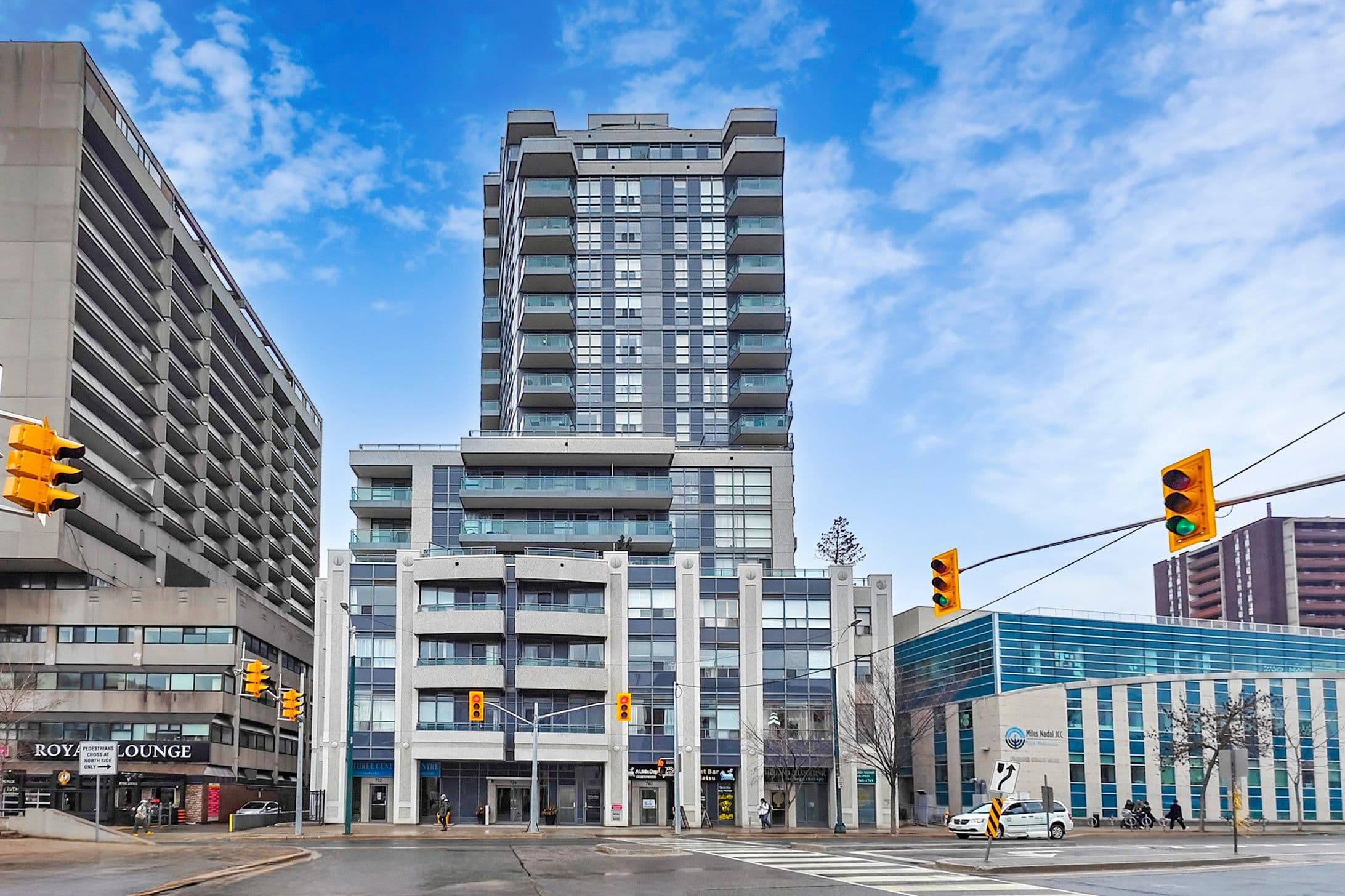 736 Spadina Avenue 415, Toronto C01, ON M5S 2J6