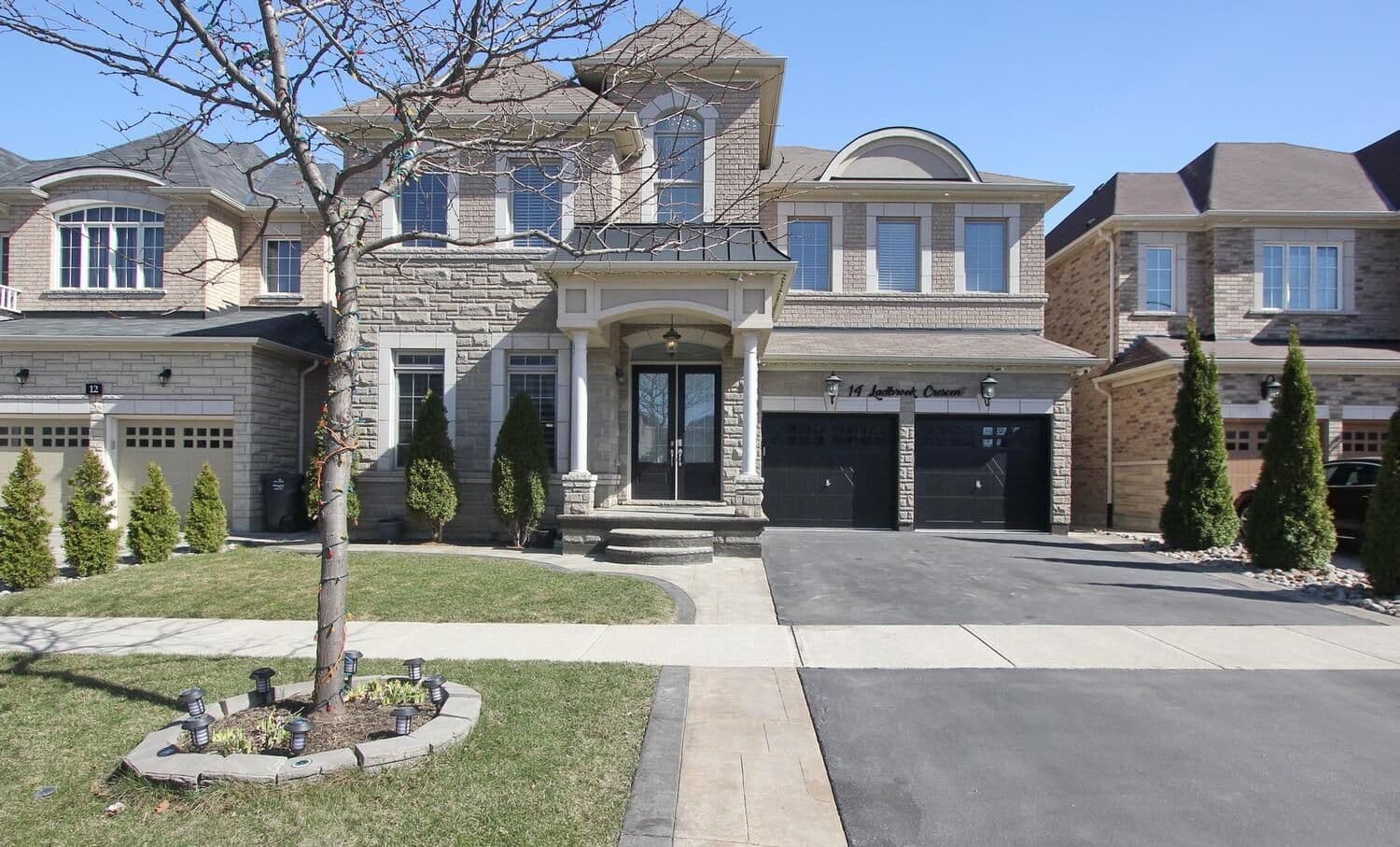 14 Ladbrook Crescent, Brampton, ON L6X 5H6