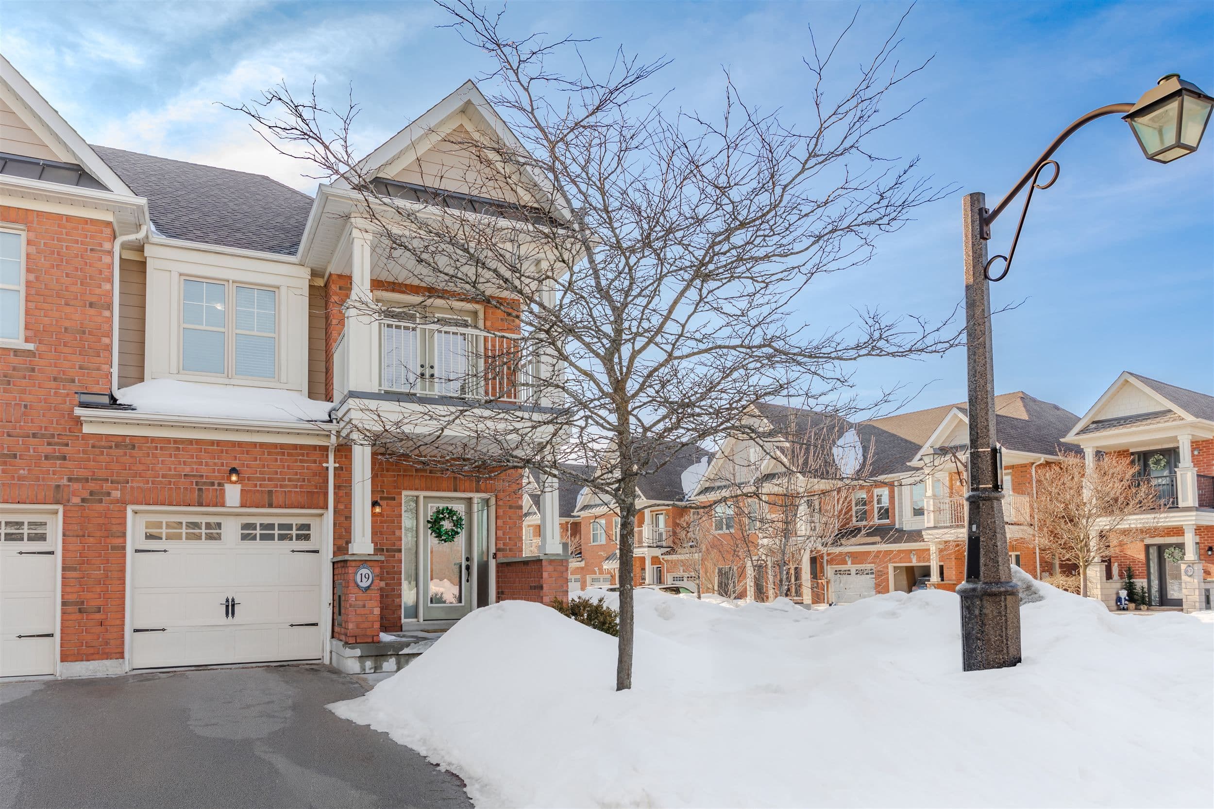 19 Bearings Avenue, Whitchurch-Stouffville, ON L4A 0W6