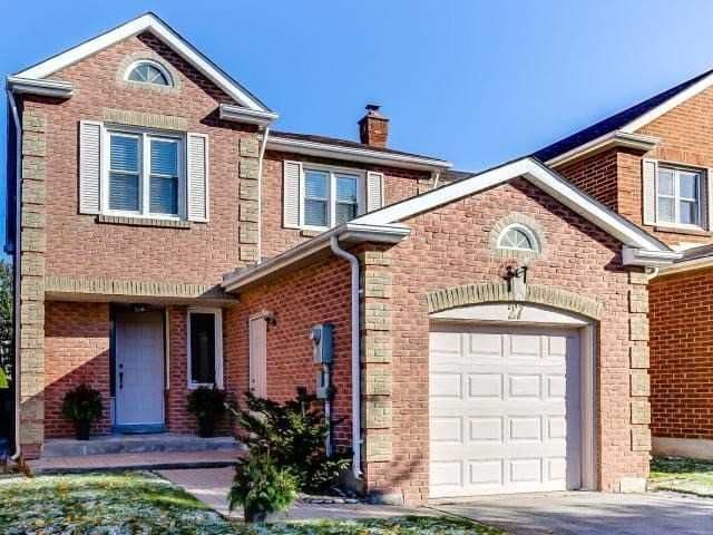 27 Glenmanor Way, Vaughan, ON L4J 3A3