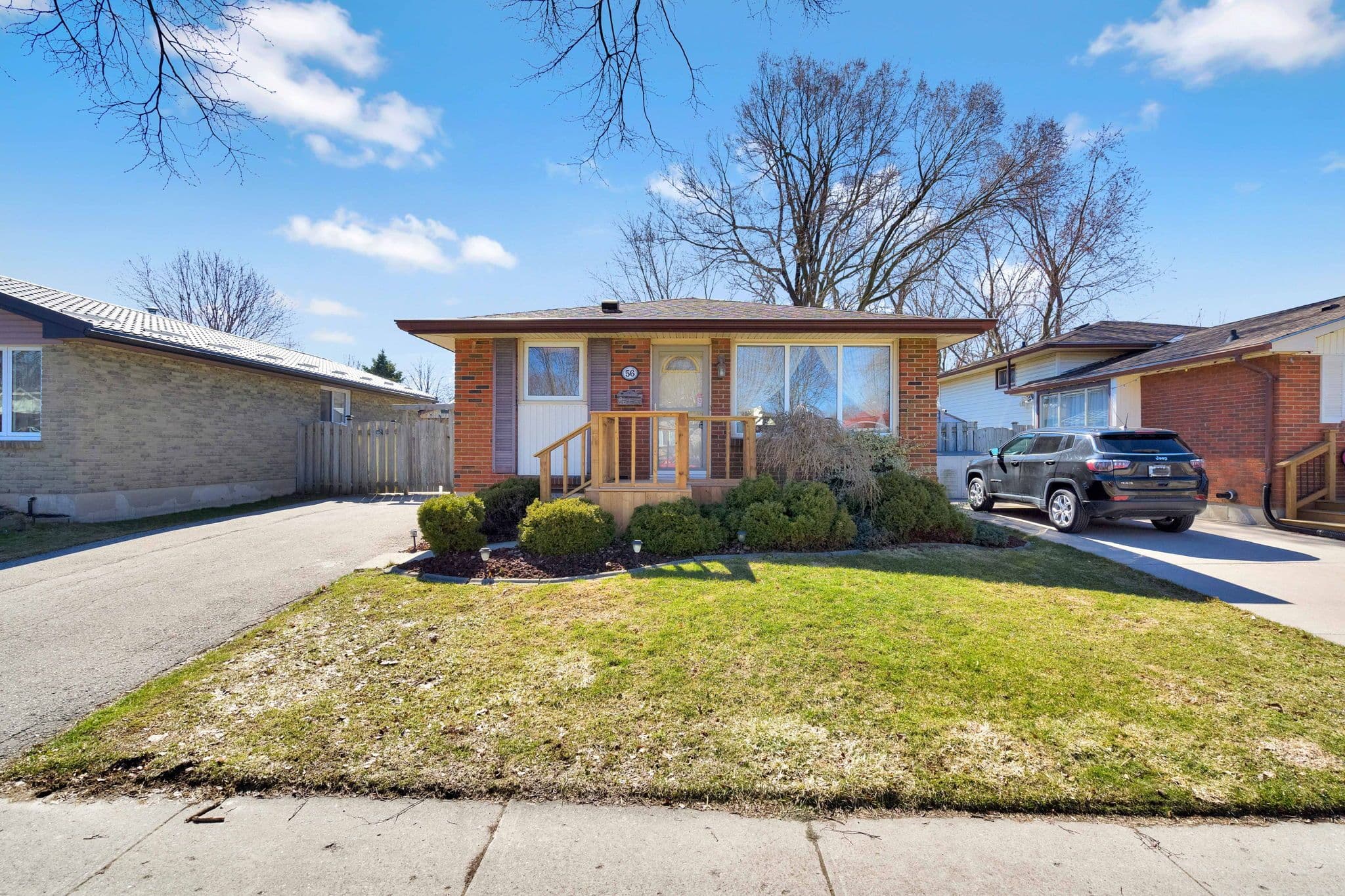 56 Barrett Crescent, London South, ON N6E 1T5