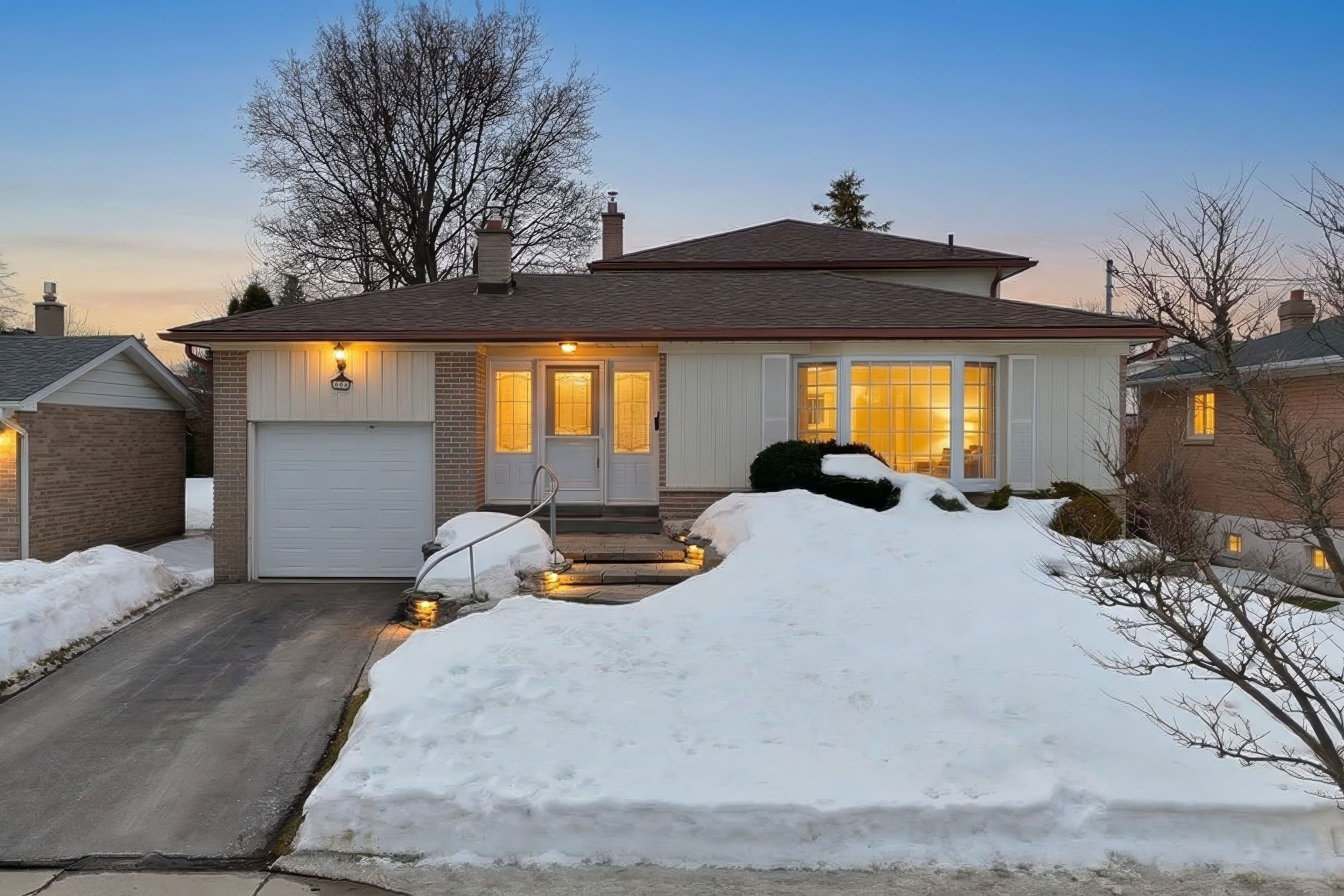 234 Delrex Boulevard, Halton Hills, ON L7G 4E9