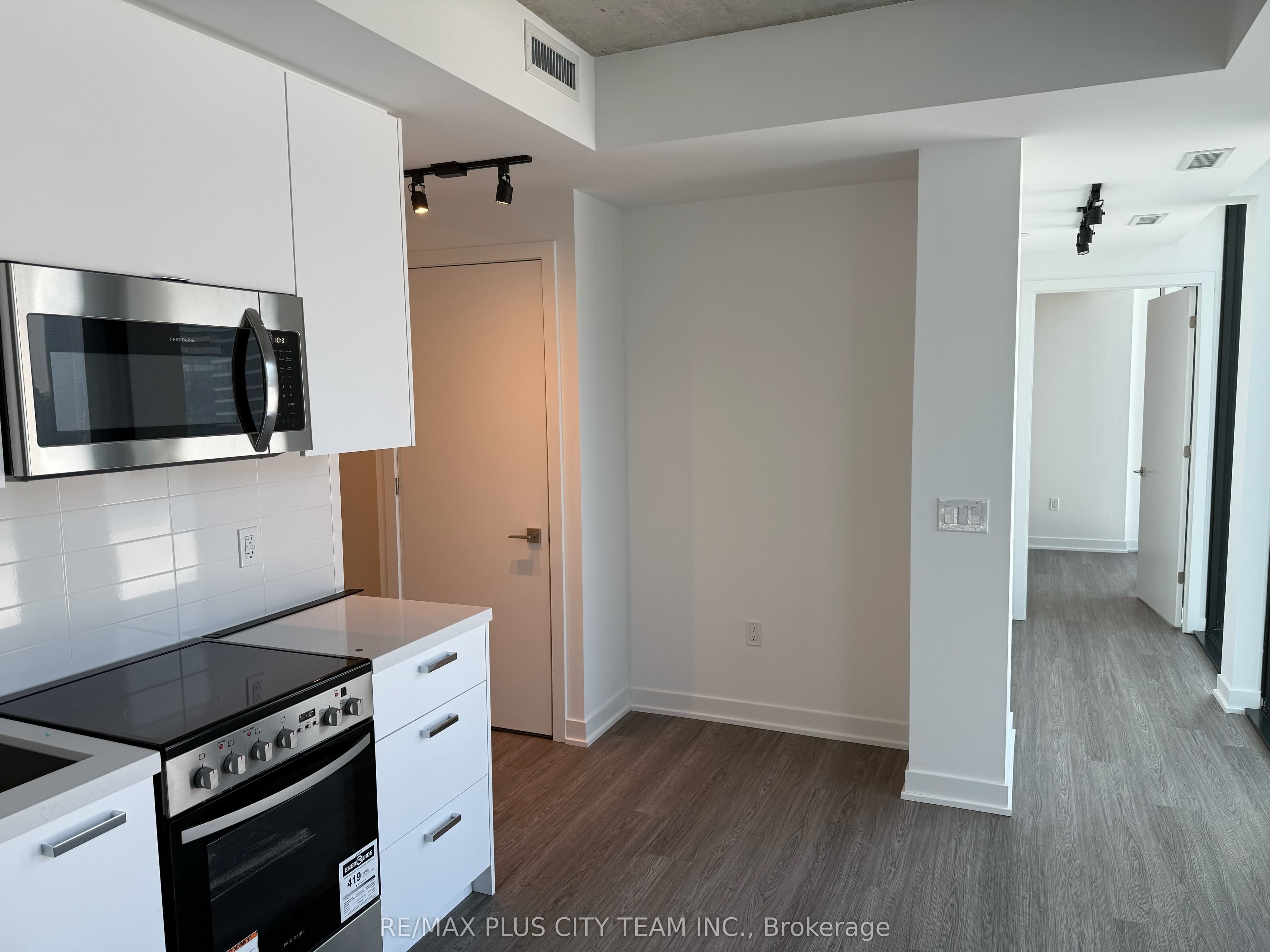 284 King Street E 1305, Toronto C08, ON M5A 0K3