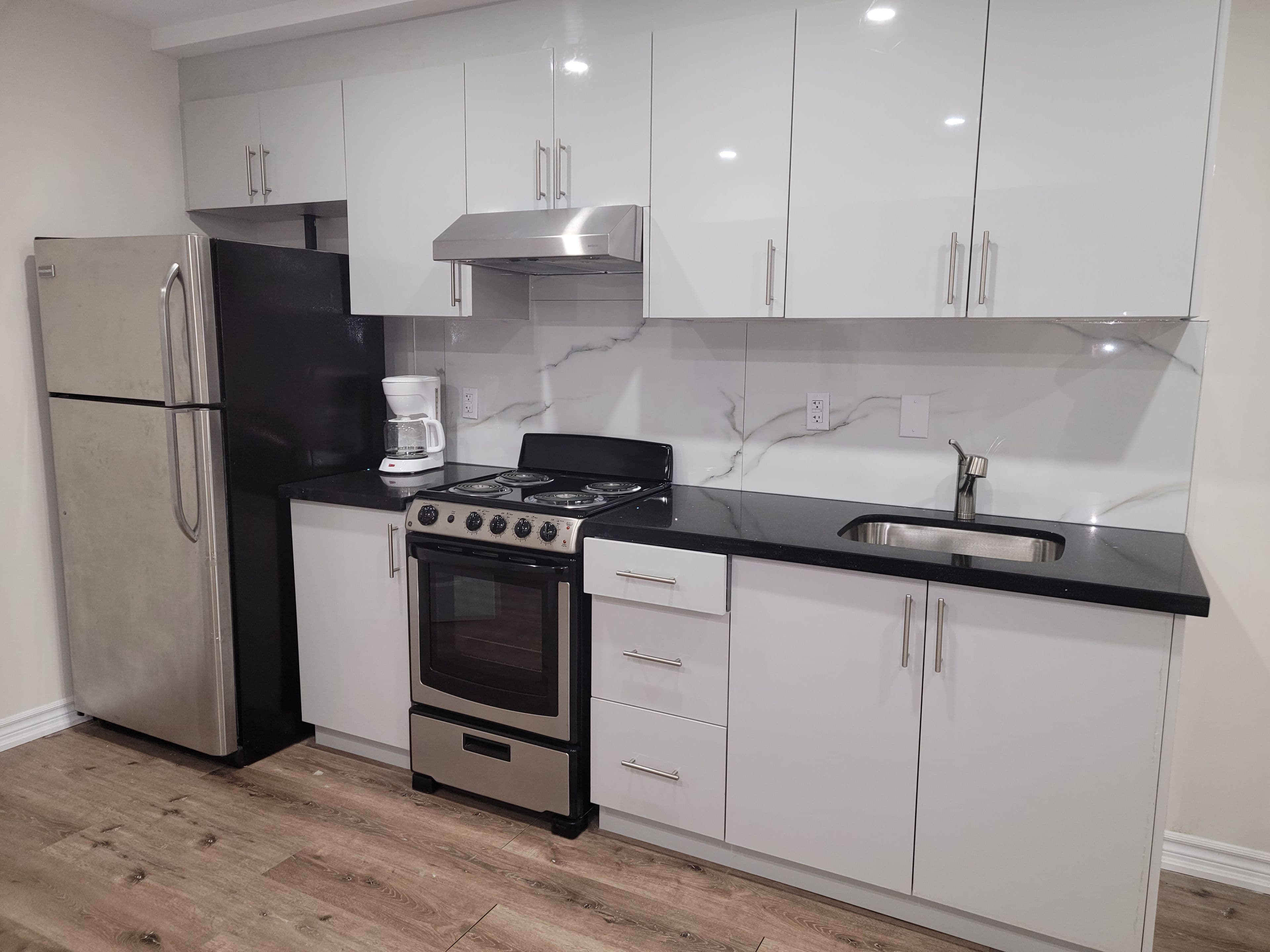 6196 County 9 Road, Clearview, ON L0M 1N0