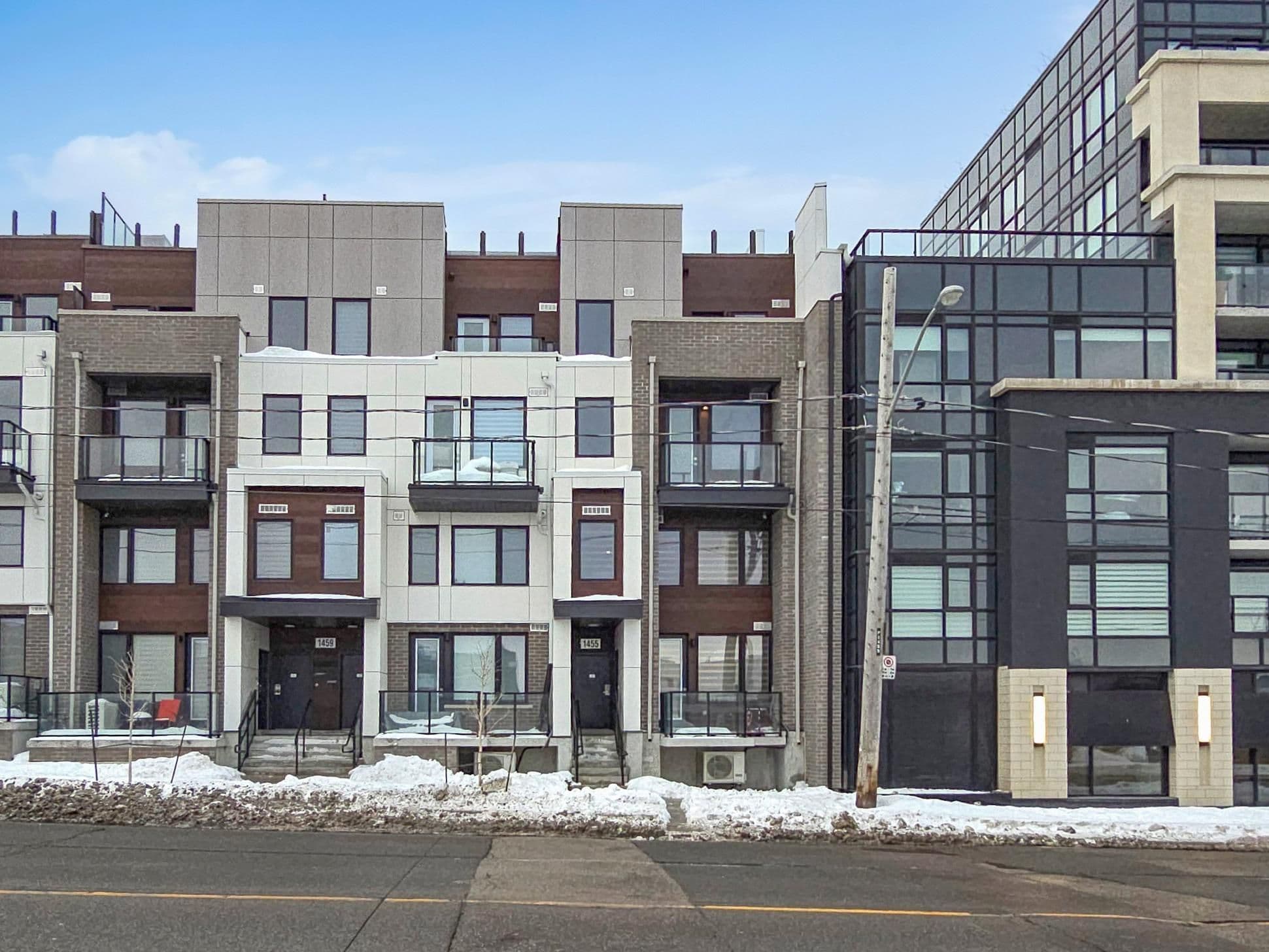 1455 O'connor Drive 1, Toronto E03, ON M4B 2V5