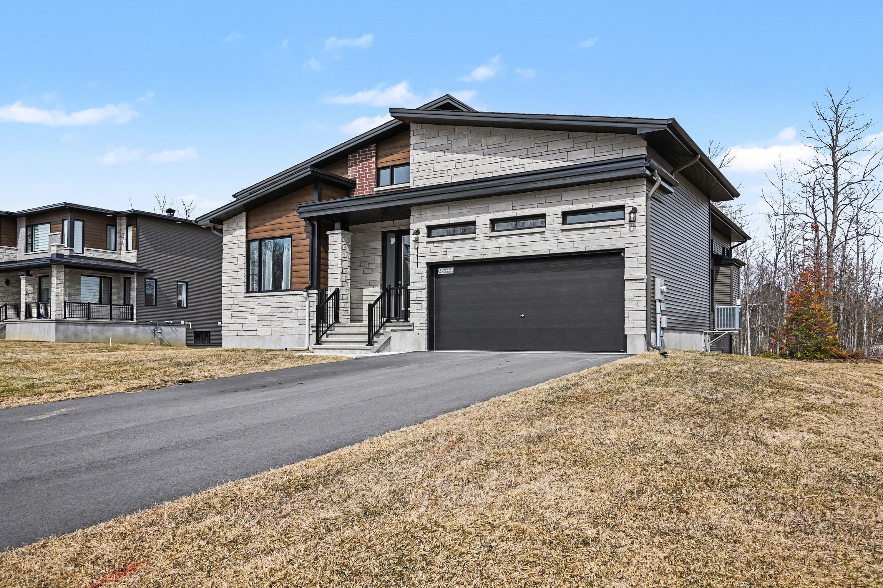 111 Frank Fisher Crescent, Mississippi Mills, ON K0A 1A0