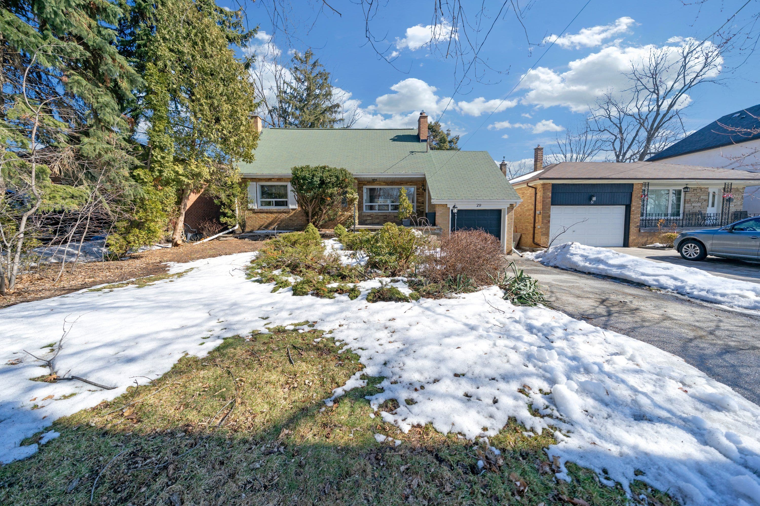 29 Tremont Road, Toronto W08, ON M9B 3X3