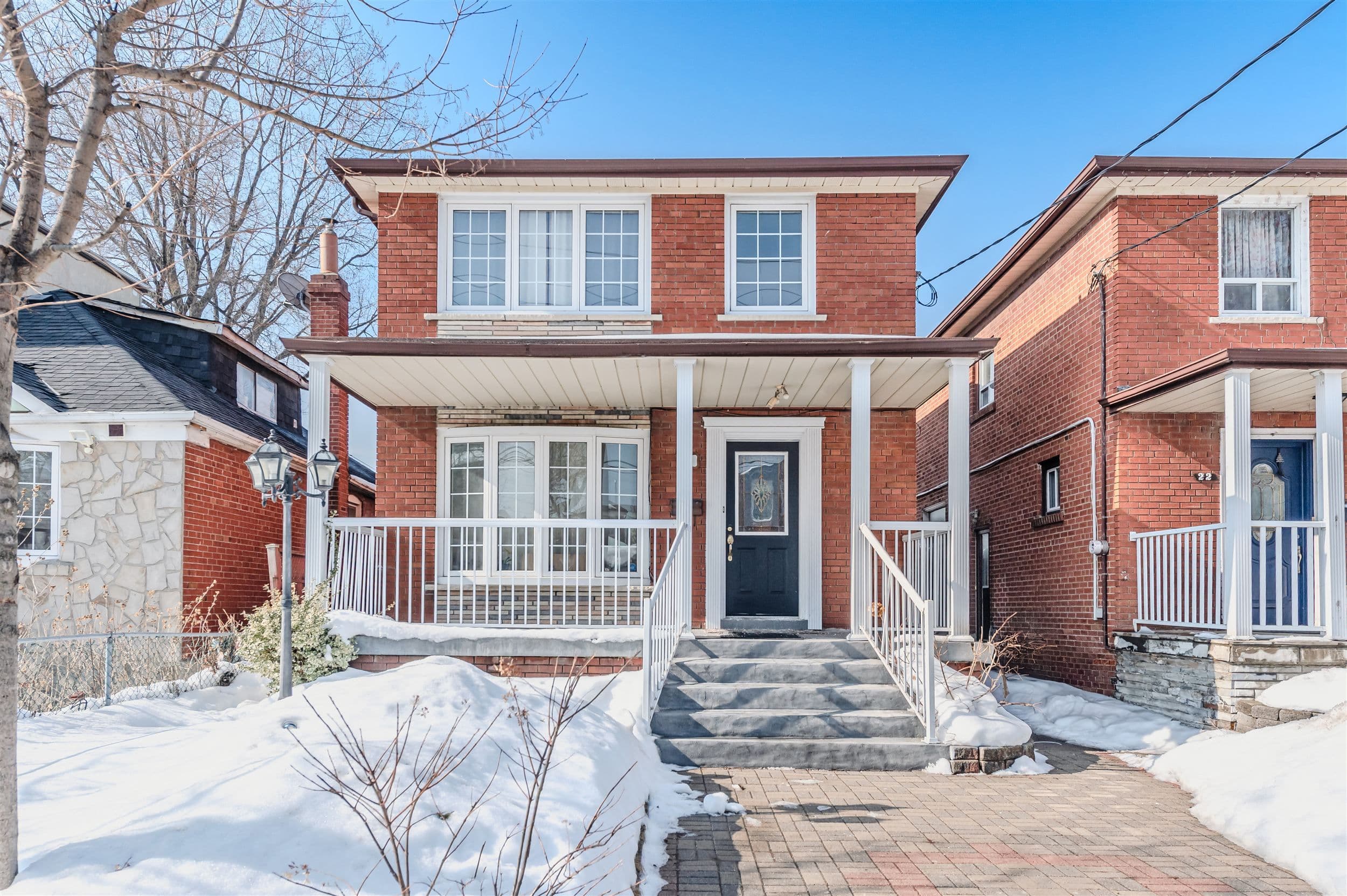 20 Castleton Avenue Lower, Toronto W03, ON M6N 3Z5