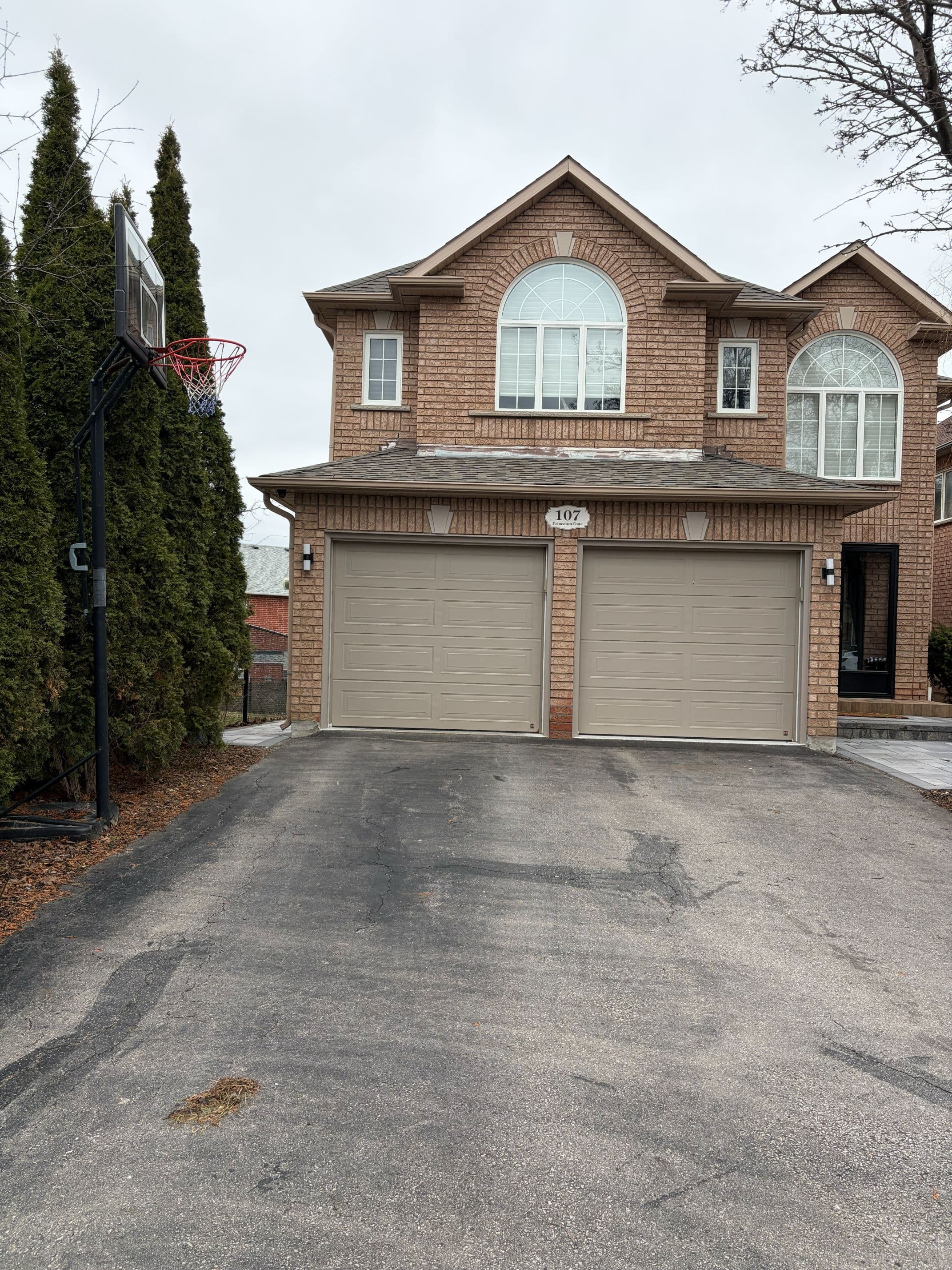 107 Princeton Gate Basement, Vaughan, ON L6A 2S7