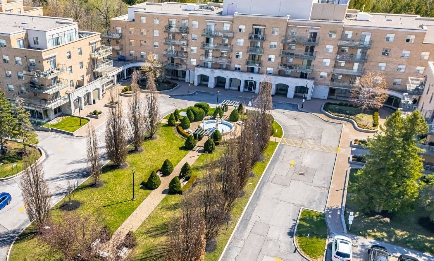 2504 Rutherford Road 508, Vaughan, ON L4K 5N5