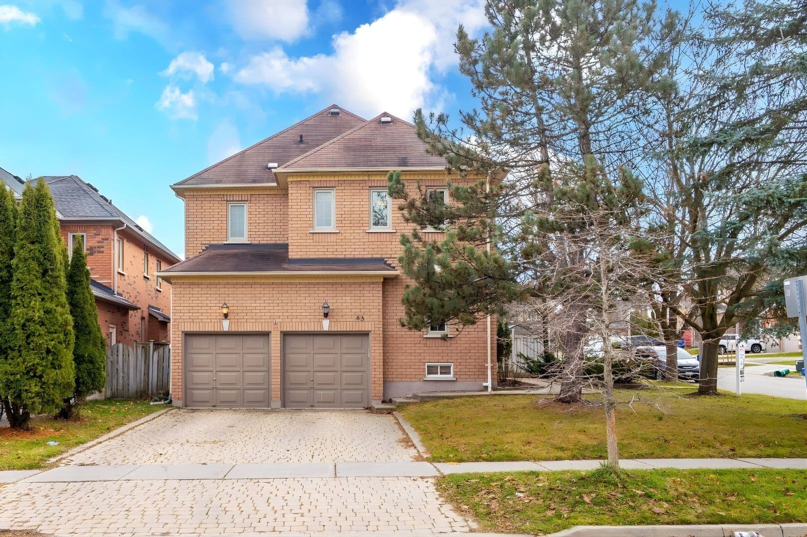 63 Deerglen Terrace, Aurora, ON L4G 6Y2