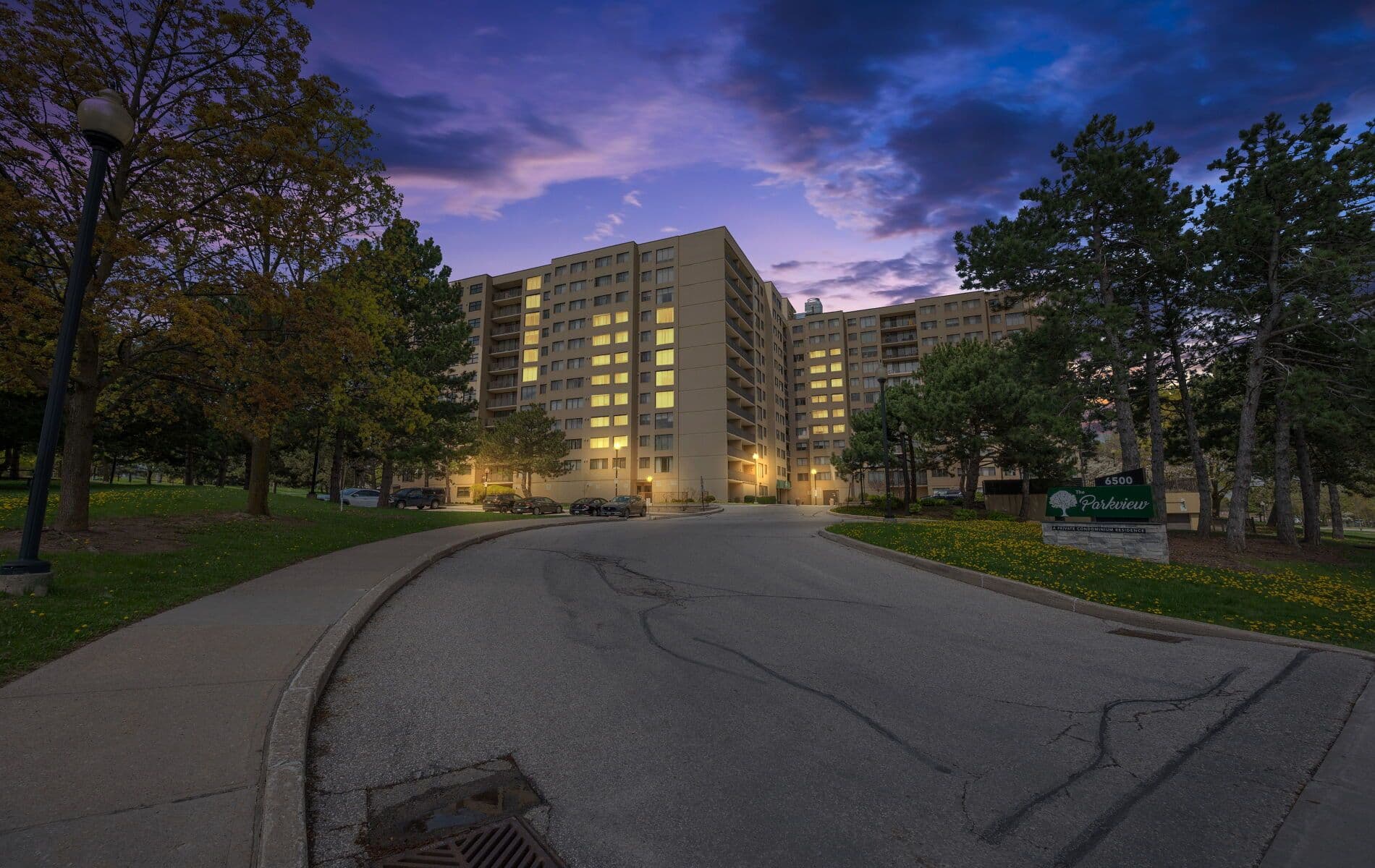 6500 Montevideo Road 409, Mississauga, ON L5N 3T6