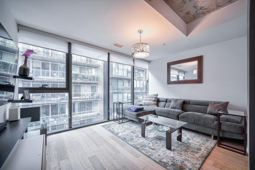 629 King Street W 331, Toronto C01, ON M5V 0G9